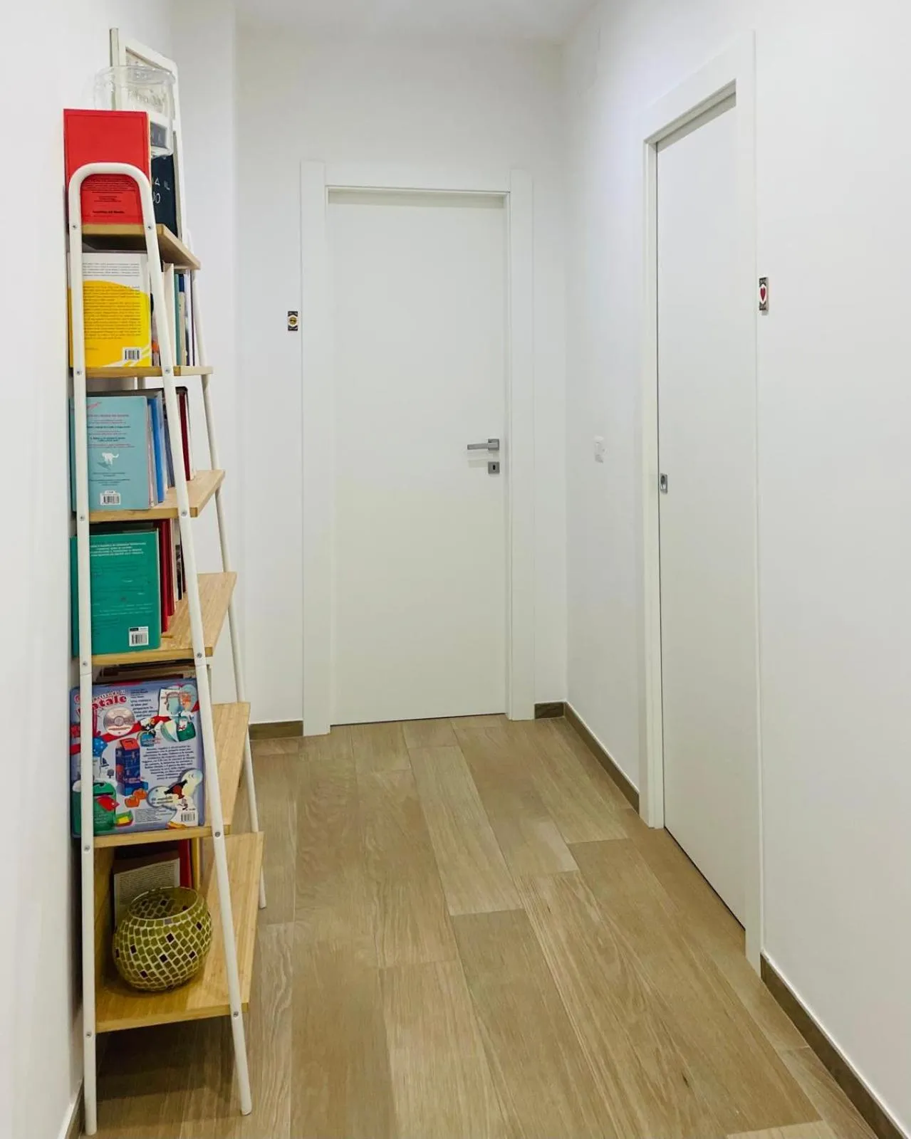 Communal kitchen in La Titina Home