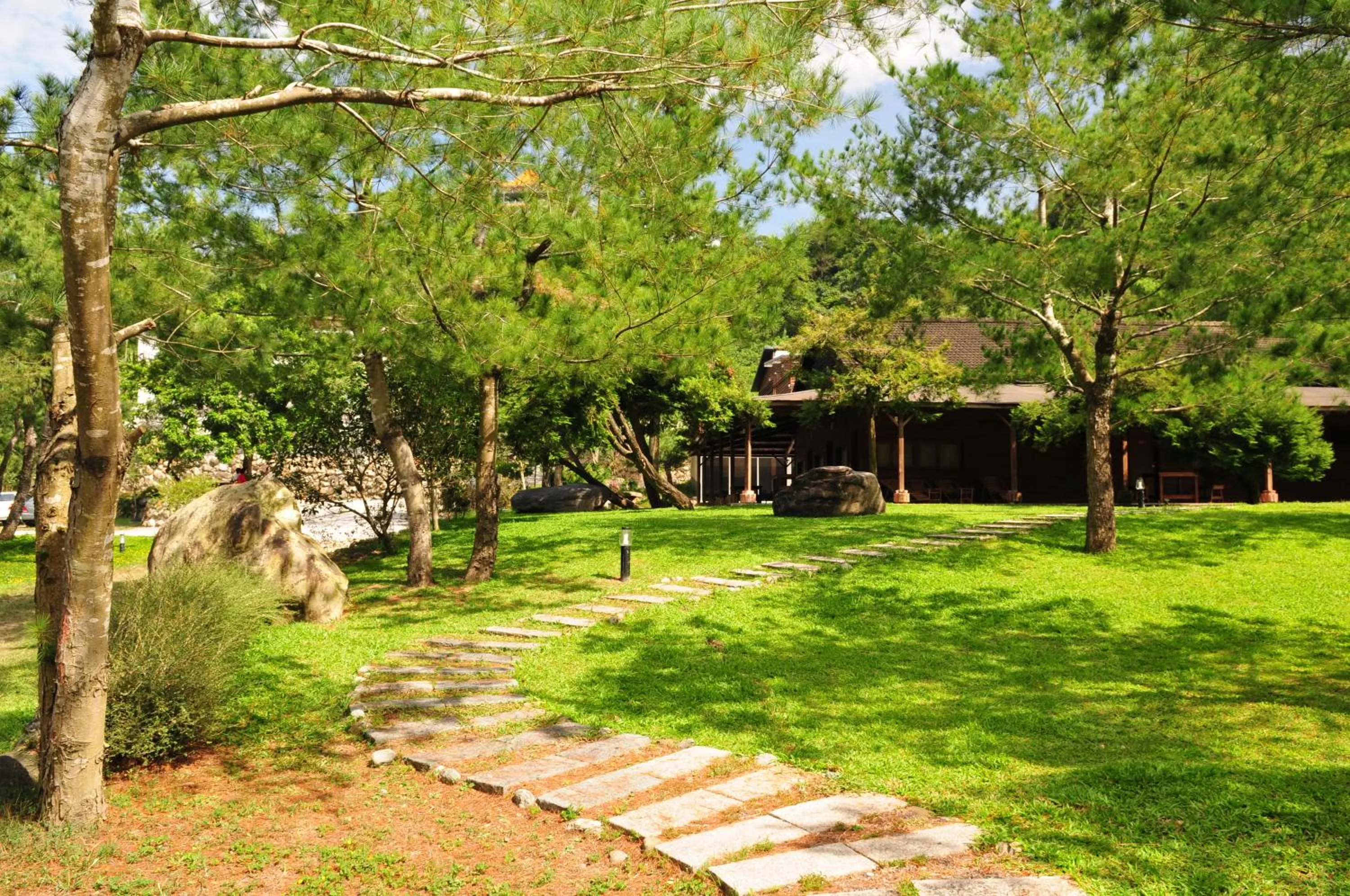 Garden in Zen and Pine Resort