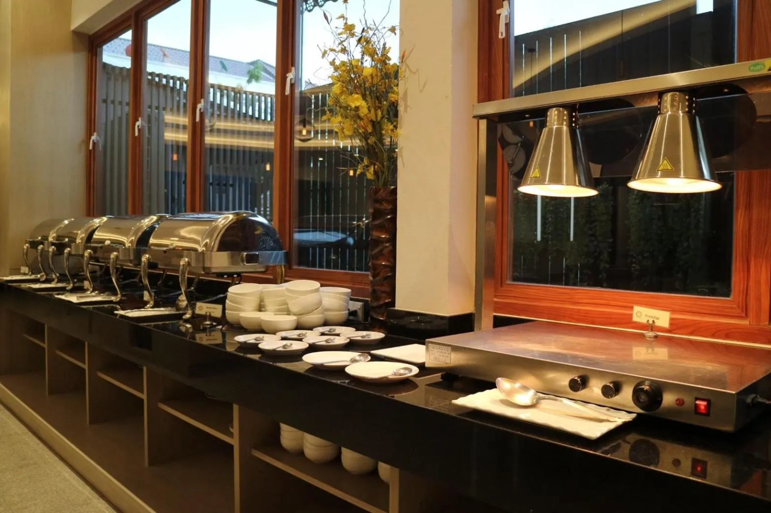 Restaurant/places to eat in CA Hotel and Residence Phuket - SHA Extra Plus