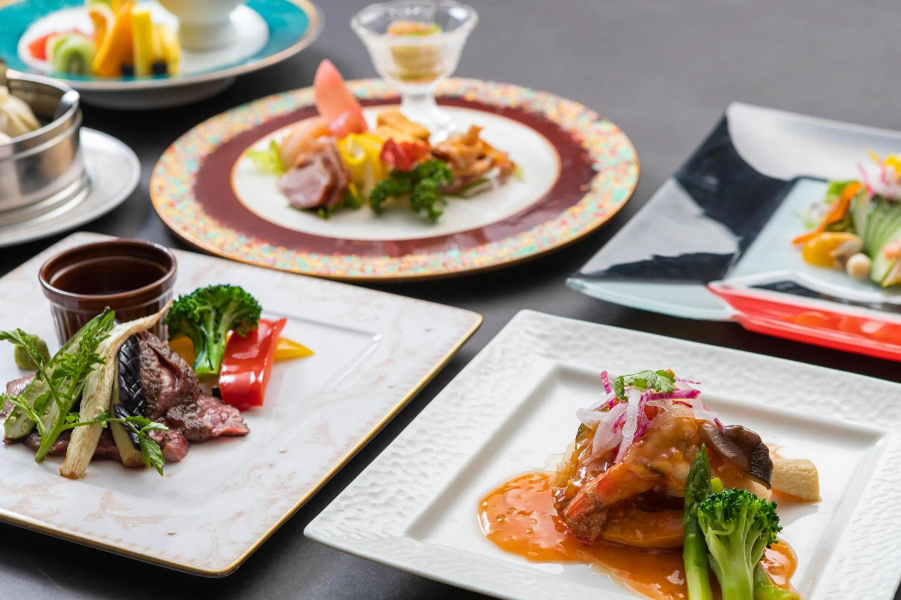 Restaurant/places to eat in Hotel Sanderson