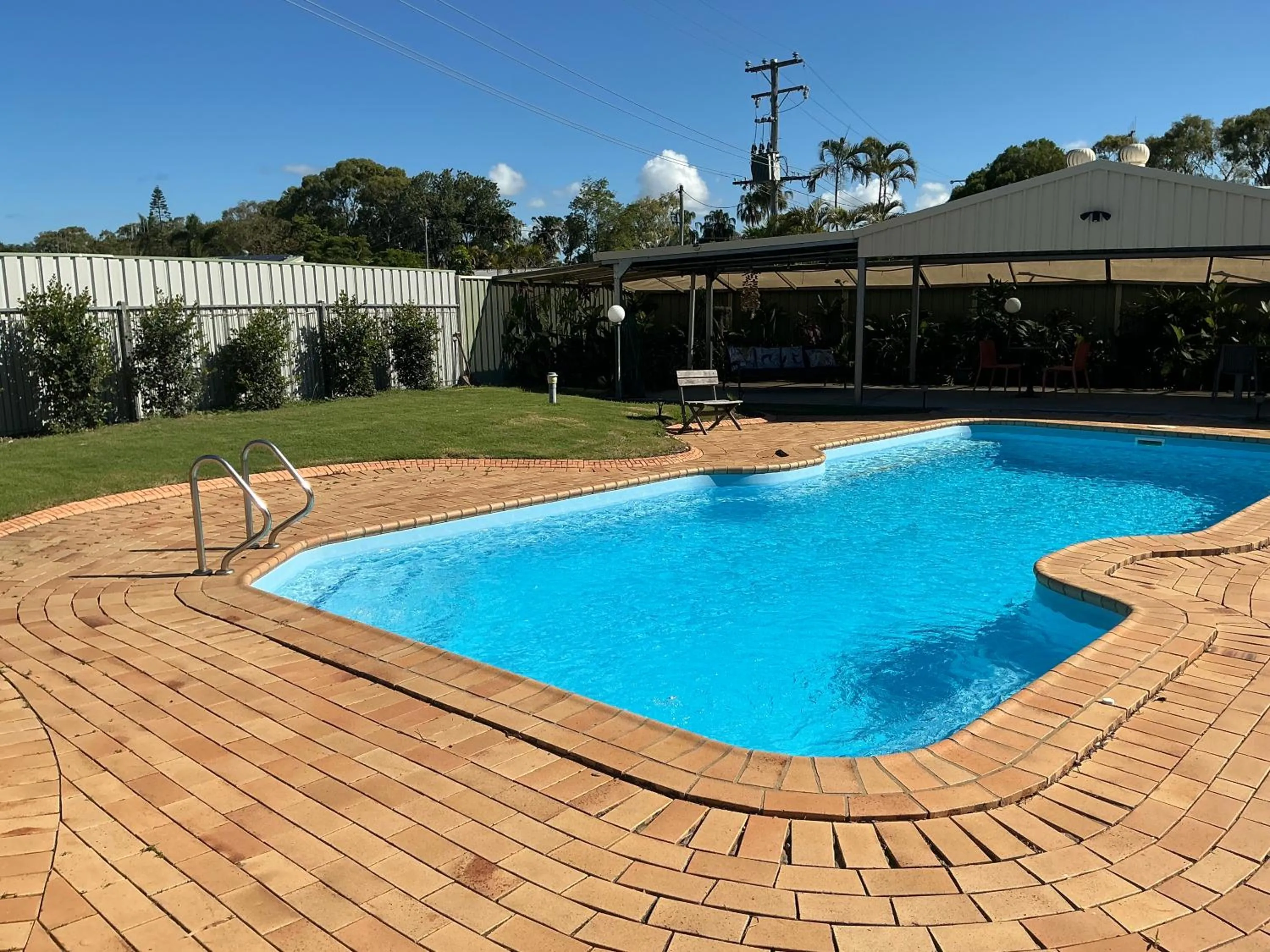 Moore Park Beach Inn