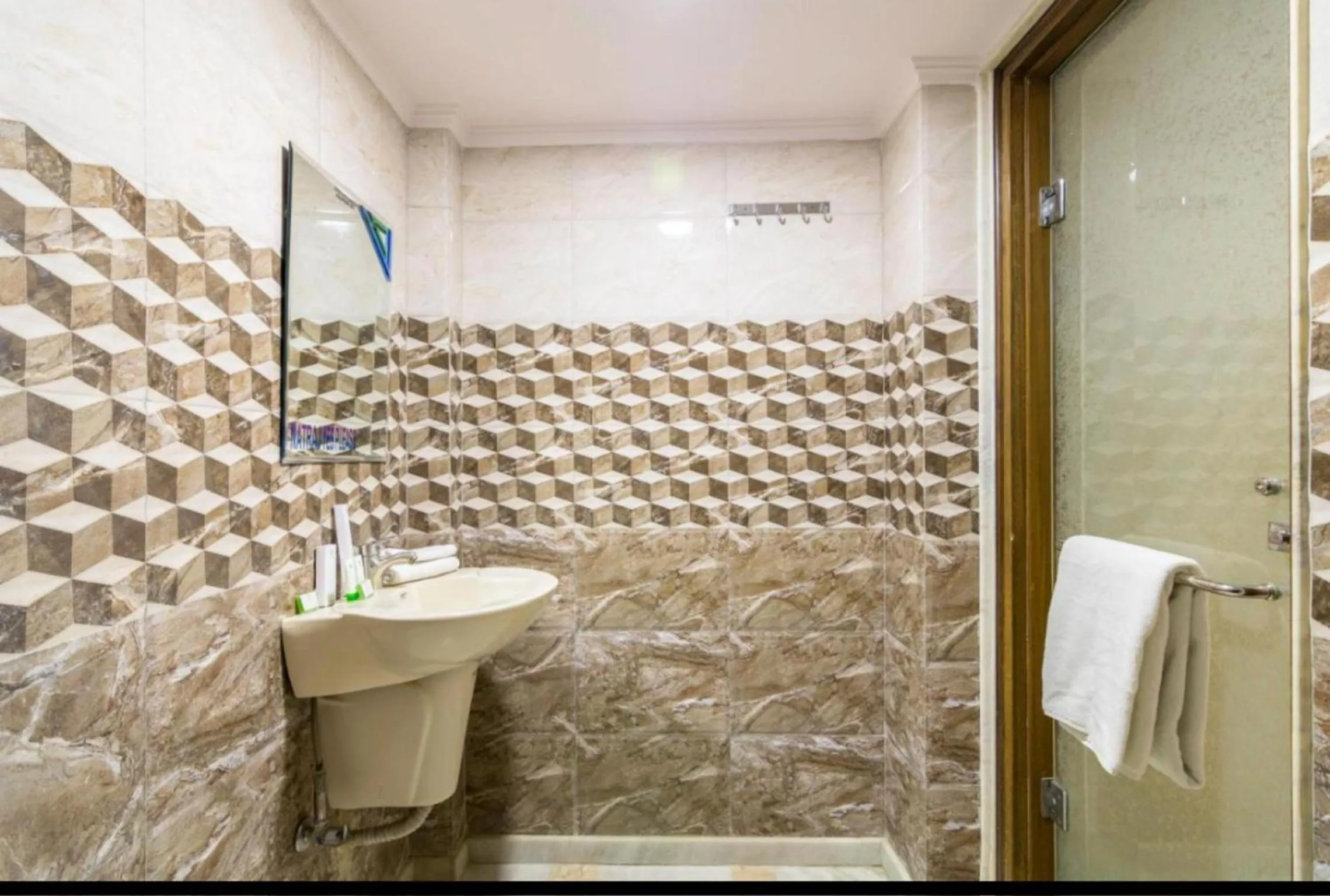 Bathroom in Natraj Yes Please -New Delhi