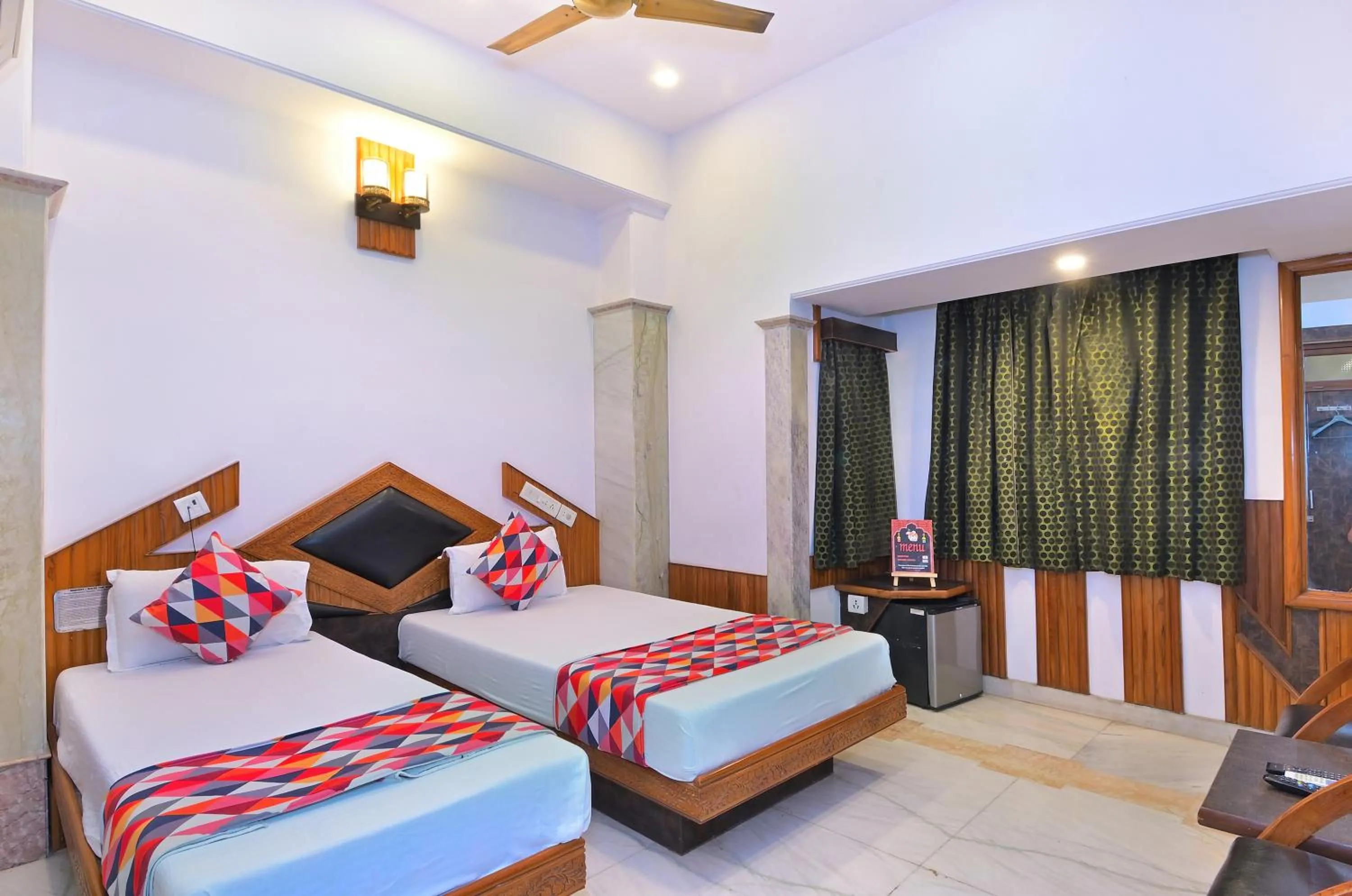 Bedroom, Bed in Natraj Yes Please -New Delhi