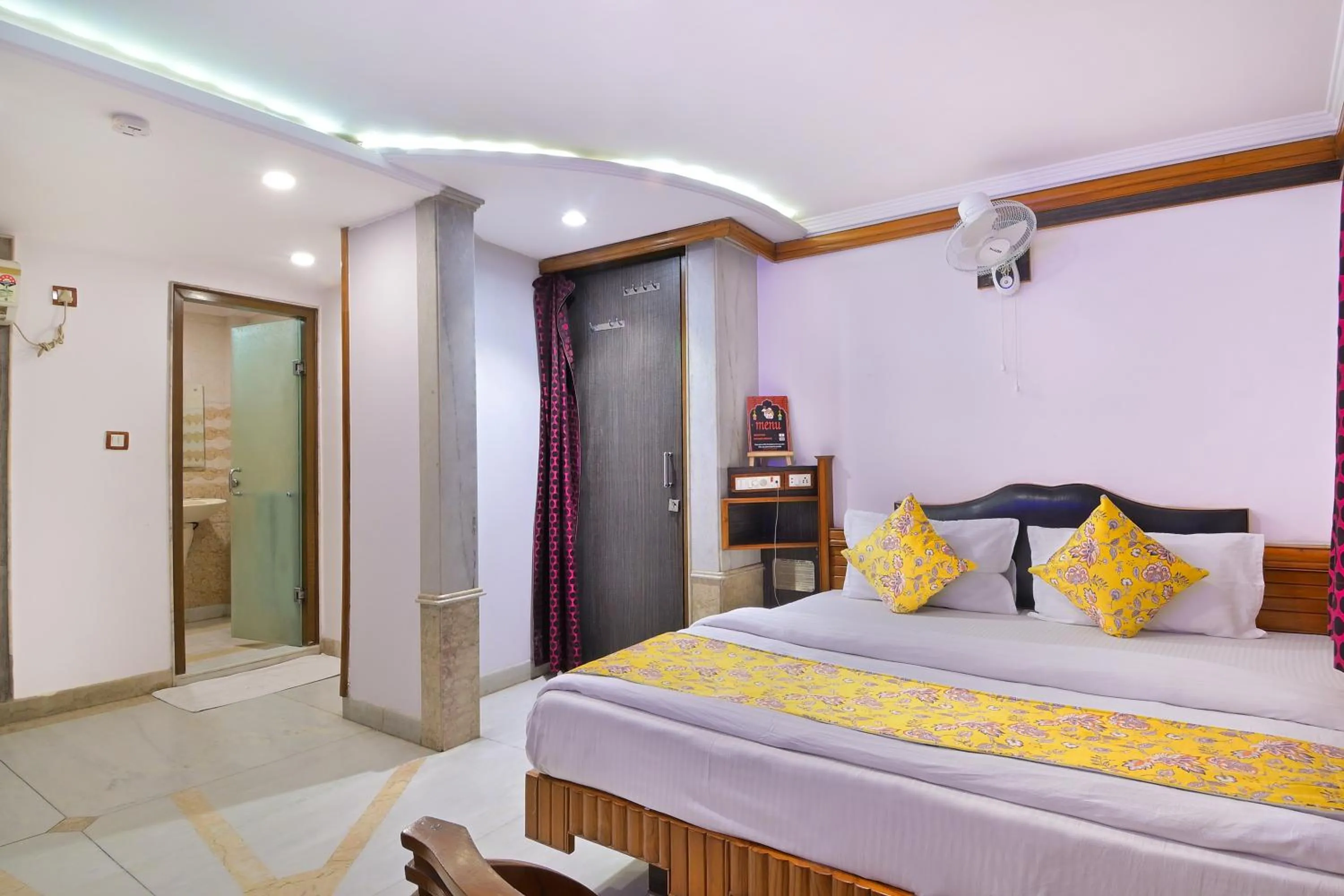 Bedroom, Bed in Natraj Yes Please -New Delhi