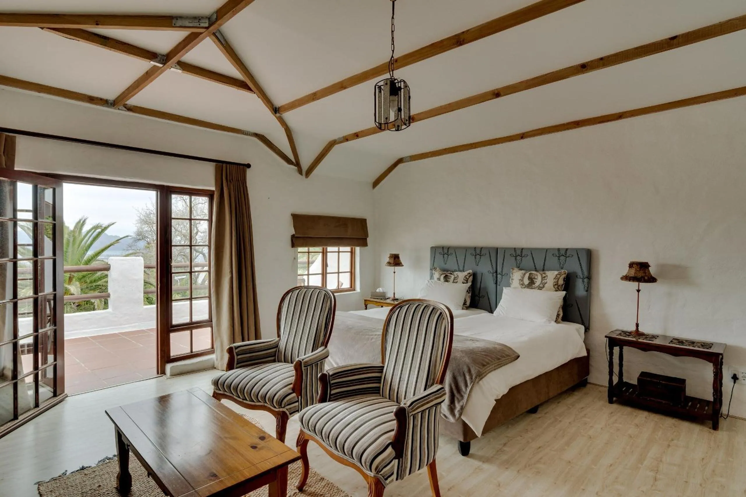 Day, Bed in De Molen Guest House