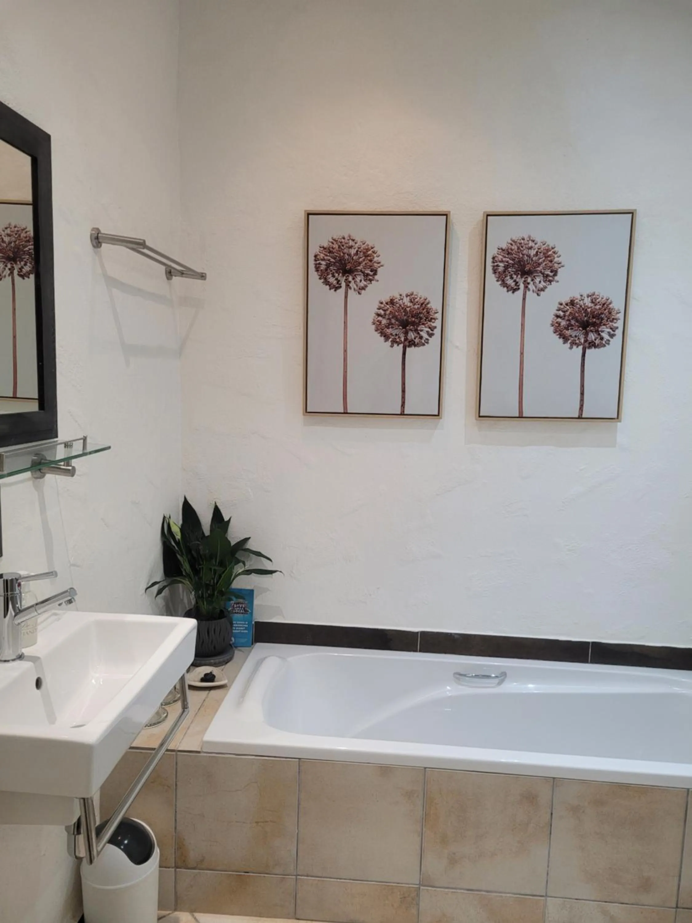 Shower in De Molen Guest House