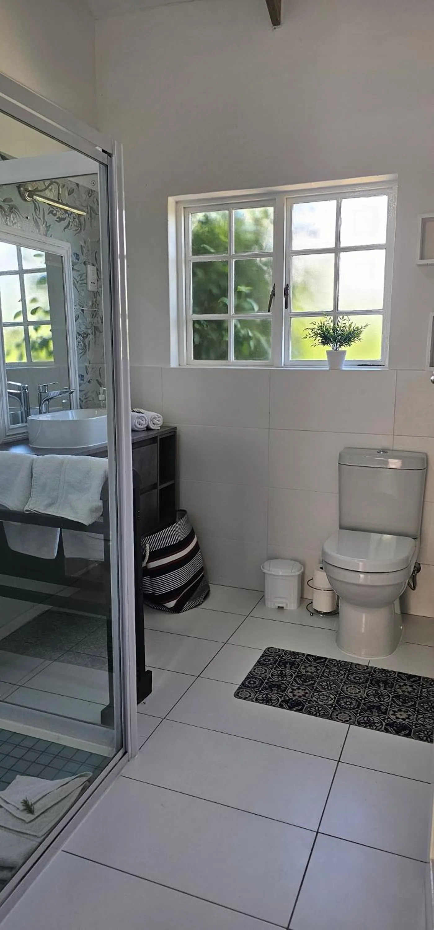 Shower in De Molen Guest House