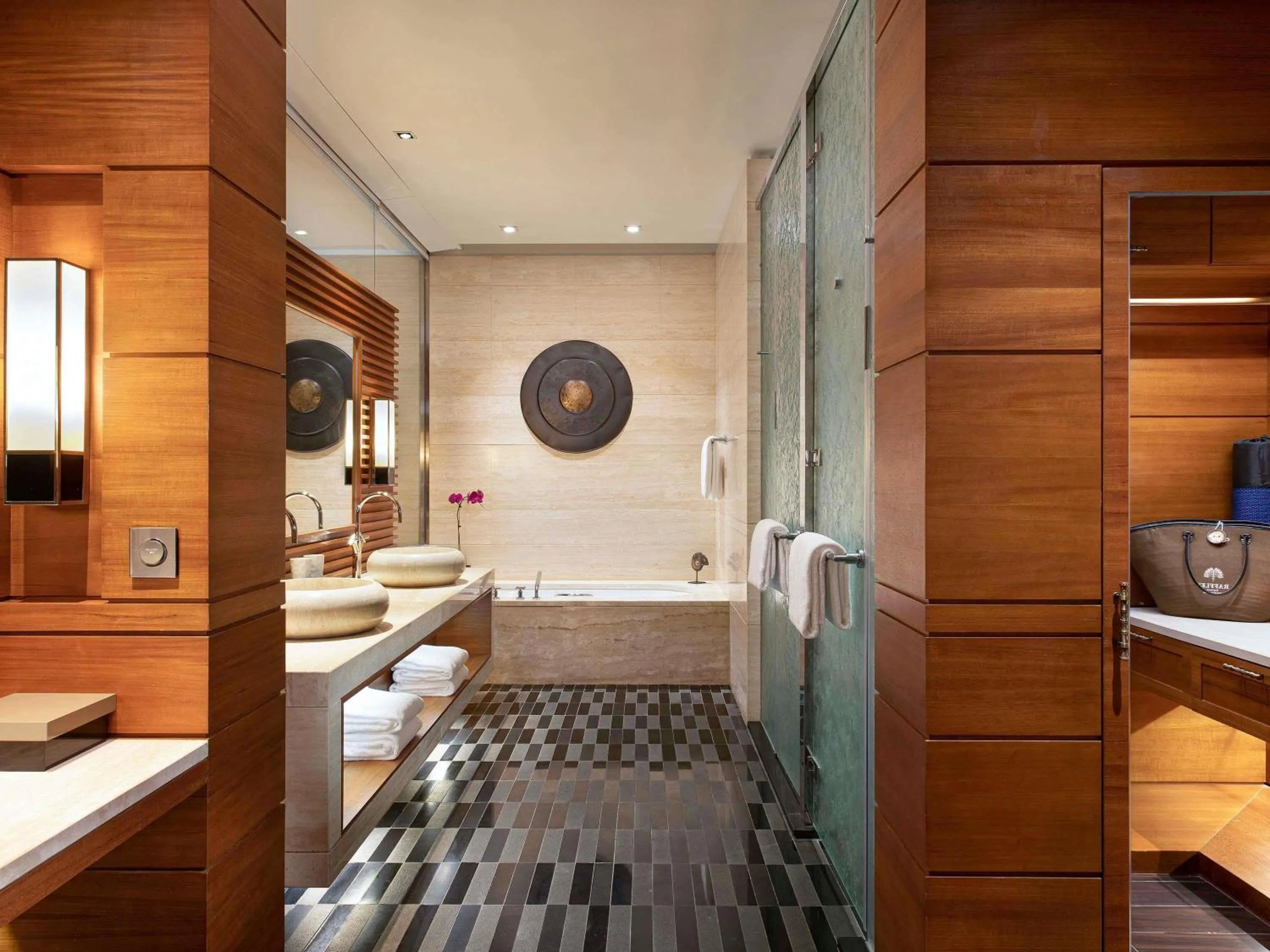 Premium Bay Pool Suite  - single occupancy in Raffles Hainan Clear Water Bay