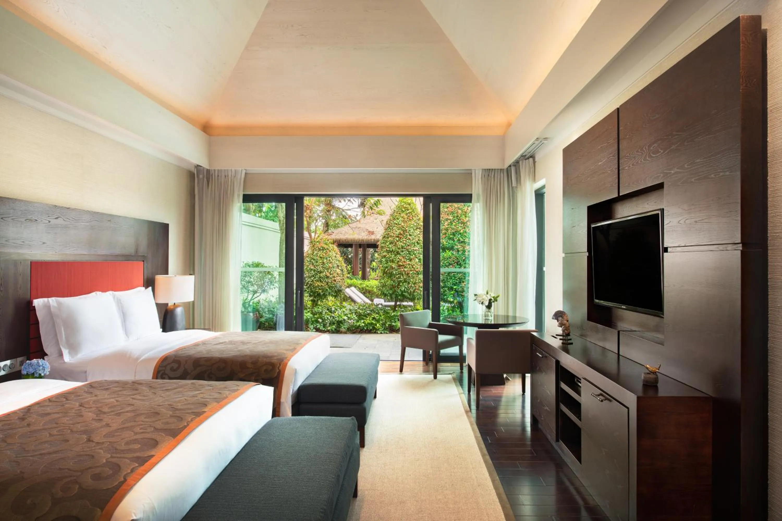 TV and multimedia, Bed in Raffles Hainan Clear Water Bay