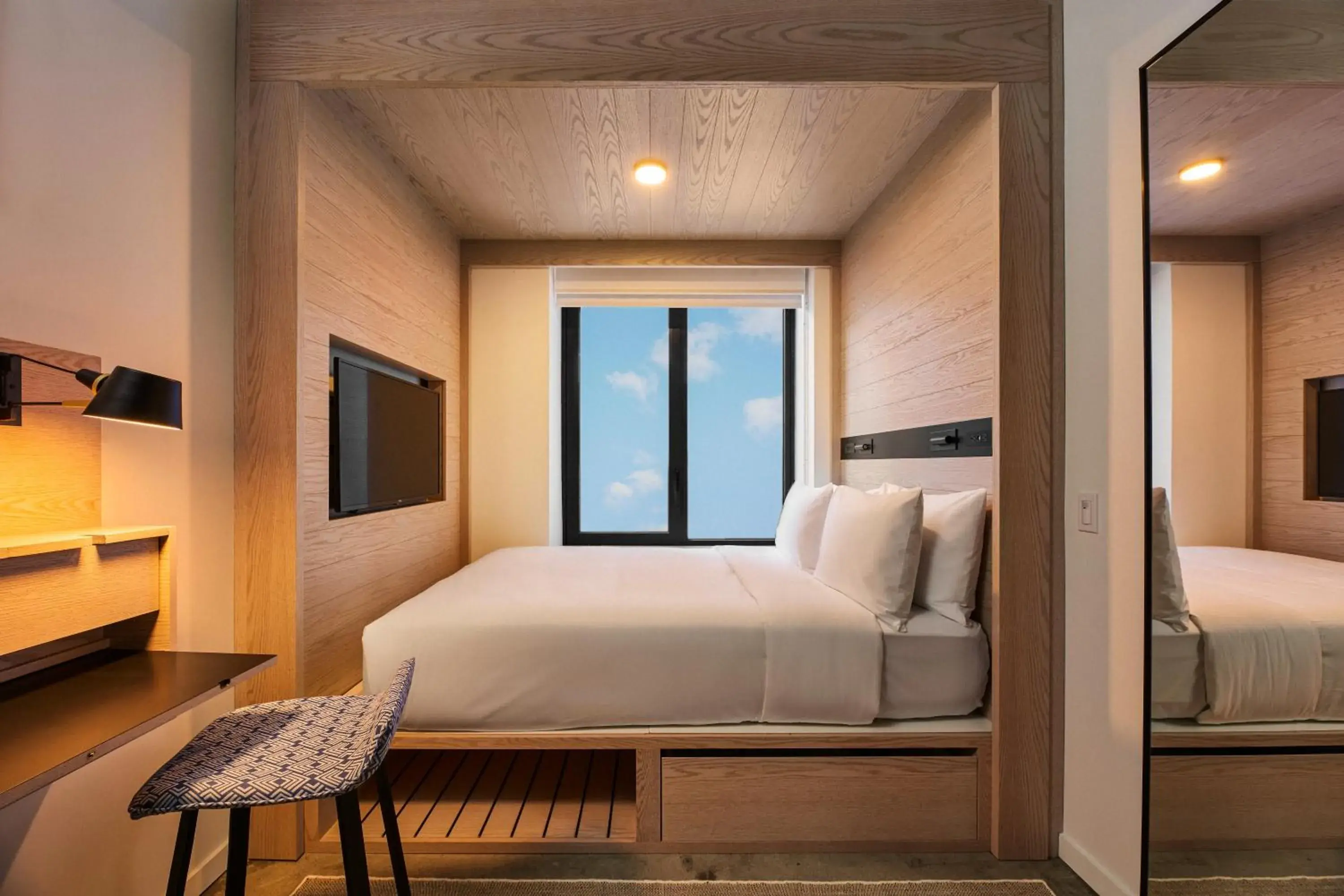 Studio - Disability Access in Radio Hotel Studio - Disability Access in Radio Hotel