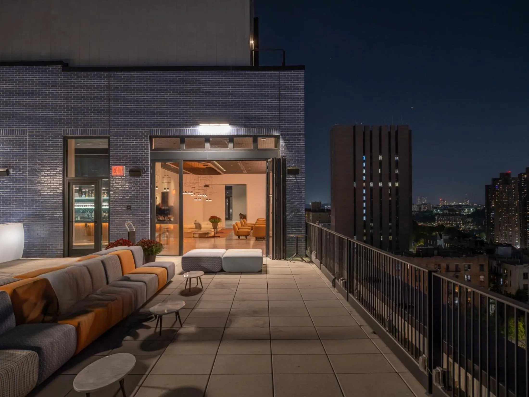 Meeting/conference room in Radio Hotel