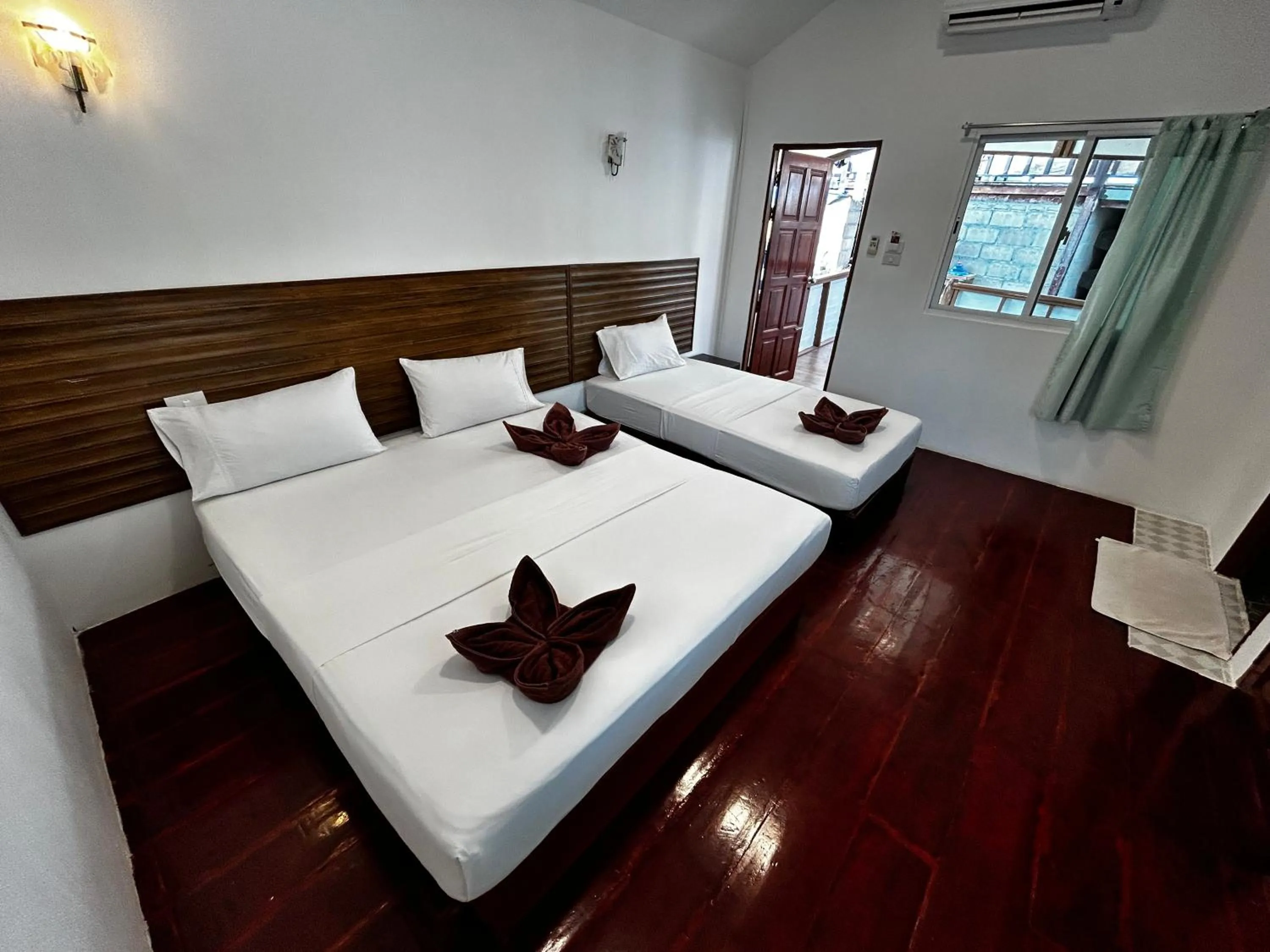 Bed in Coco's Guest House