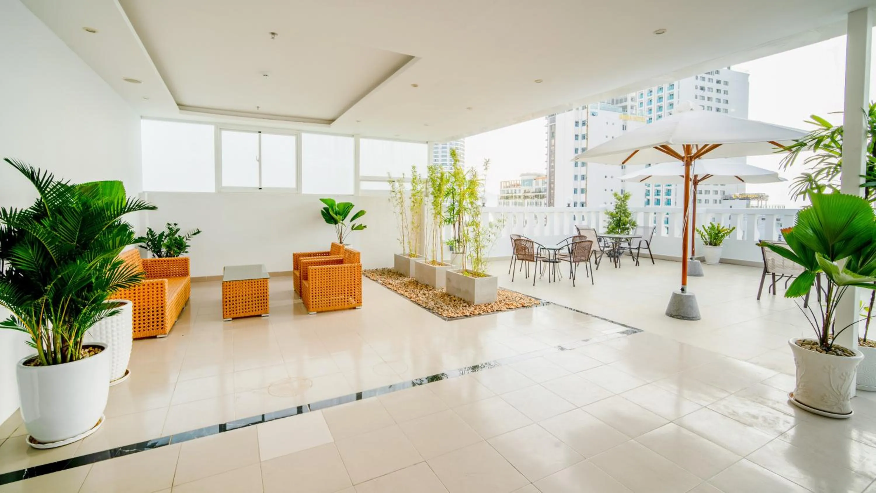 Lounge or bar in Galliot Hotel Nha Trang