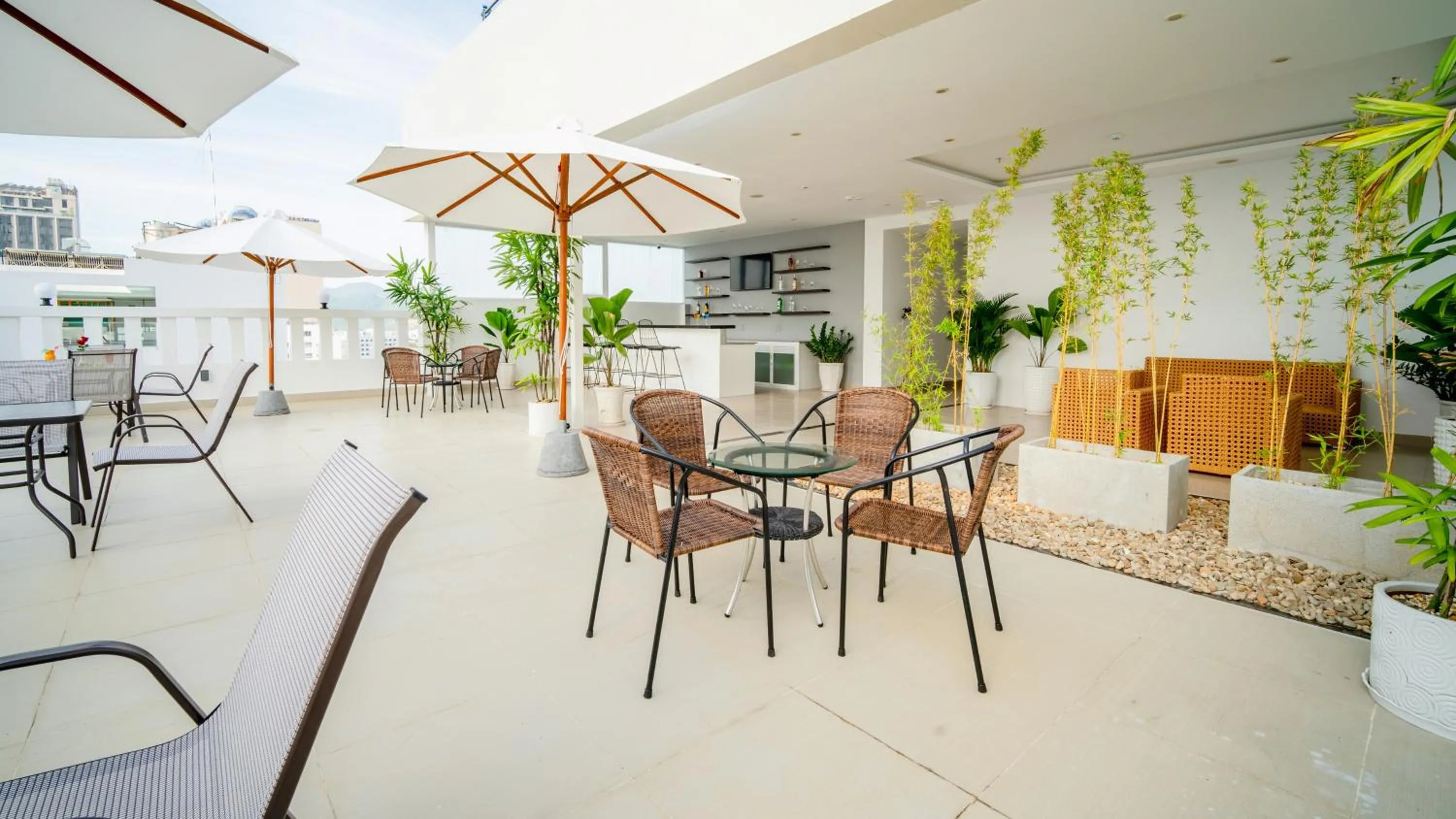 Lounge or bar in Galliot Hotel Nha Trang