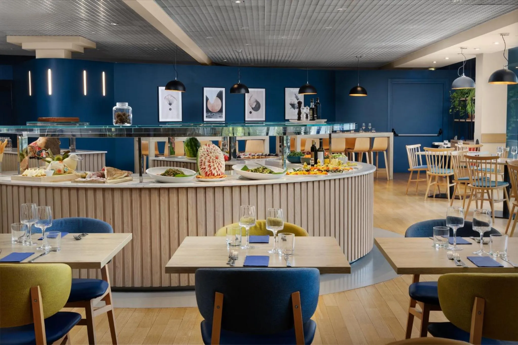 Restaurant/places to eat in Crowne Plaza Milan Linate by IHG