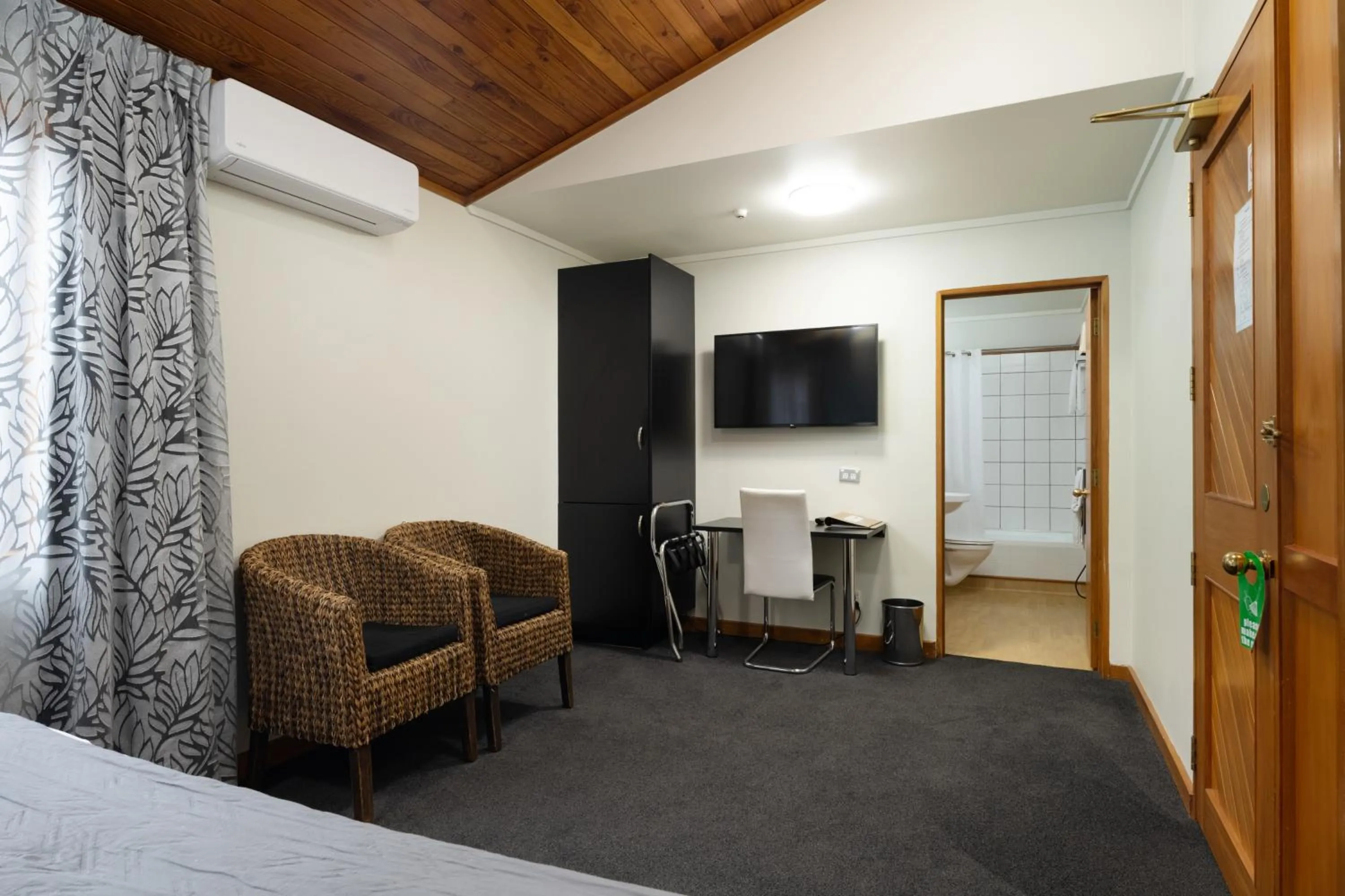 Riverside Hotel Marlborough