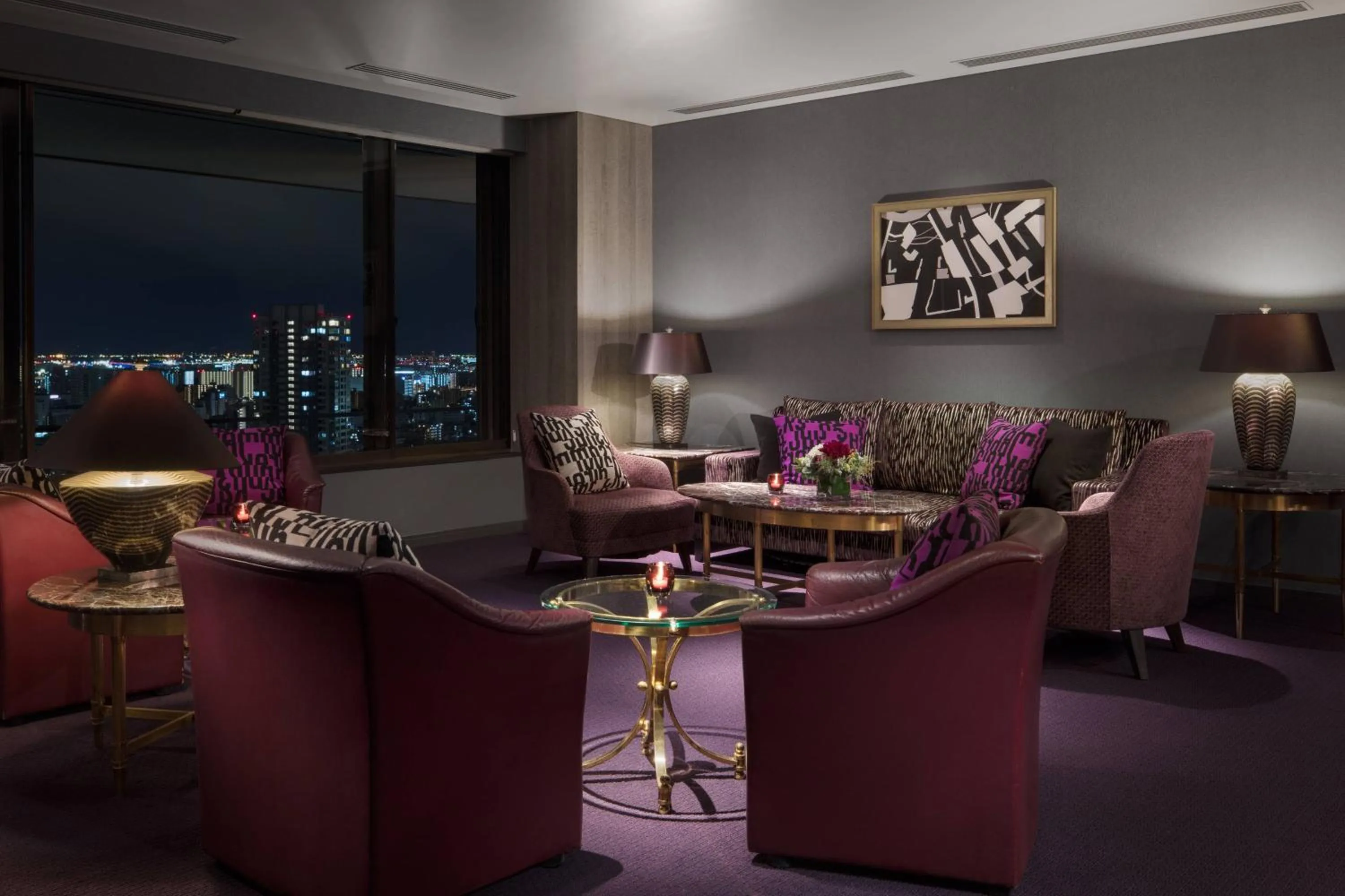 Lounge or bar in Tokyo Marriott Hotel