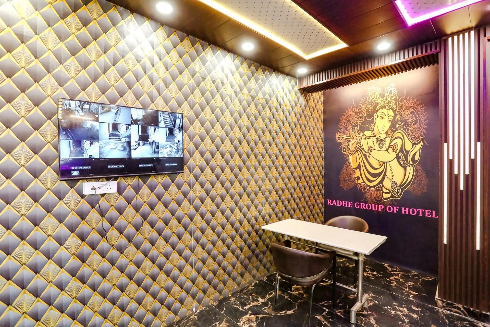 TV and multimedia in Via Mirage - Nr IGI Airport New Delhi