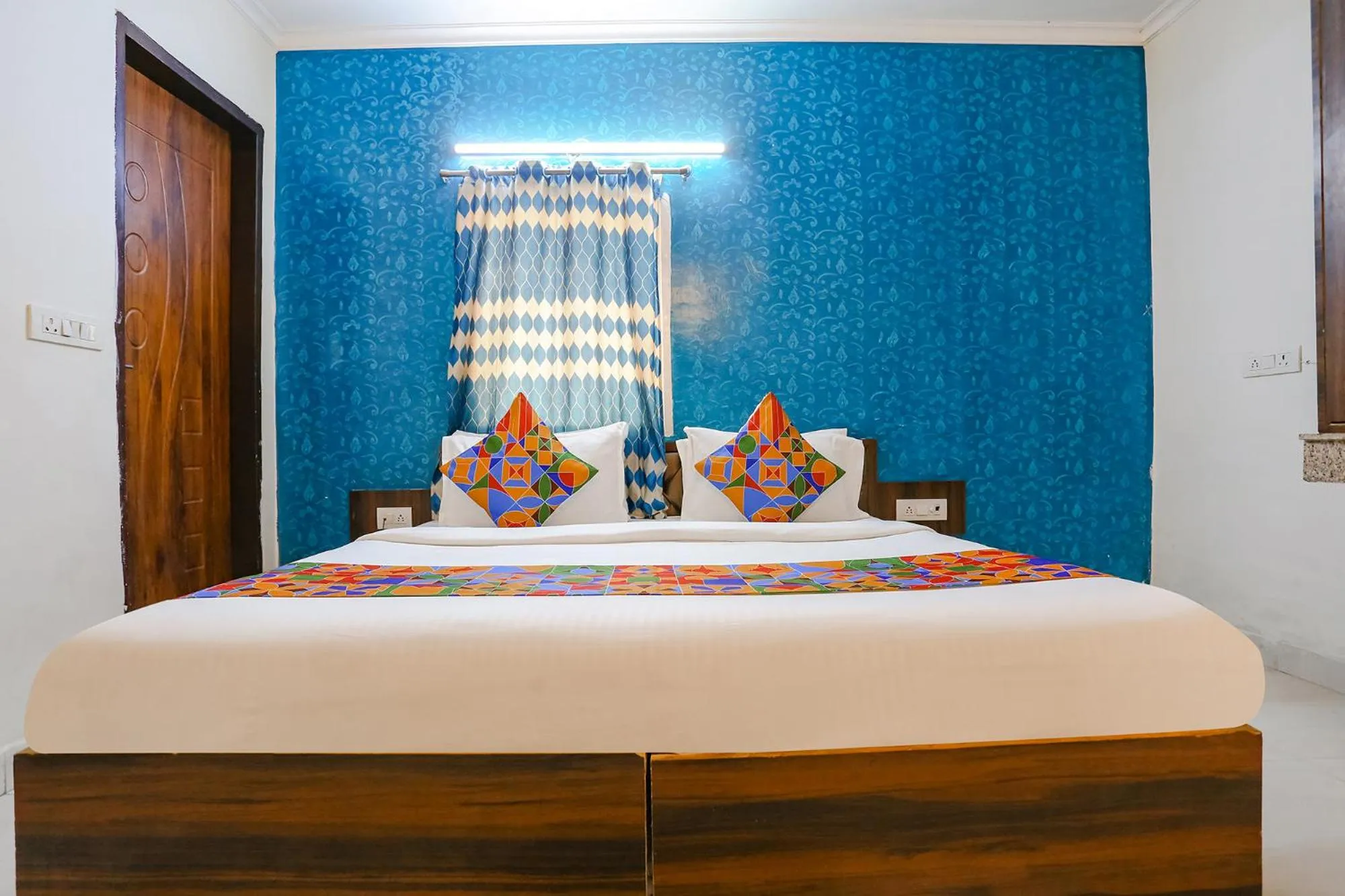 Bed in Via Mirage - Nr IGI Airport New Delhi