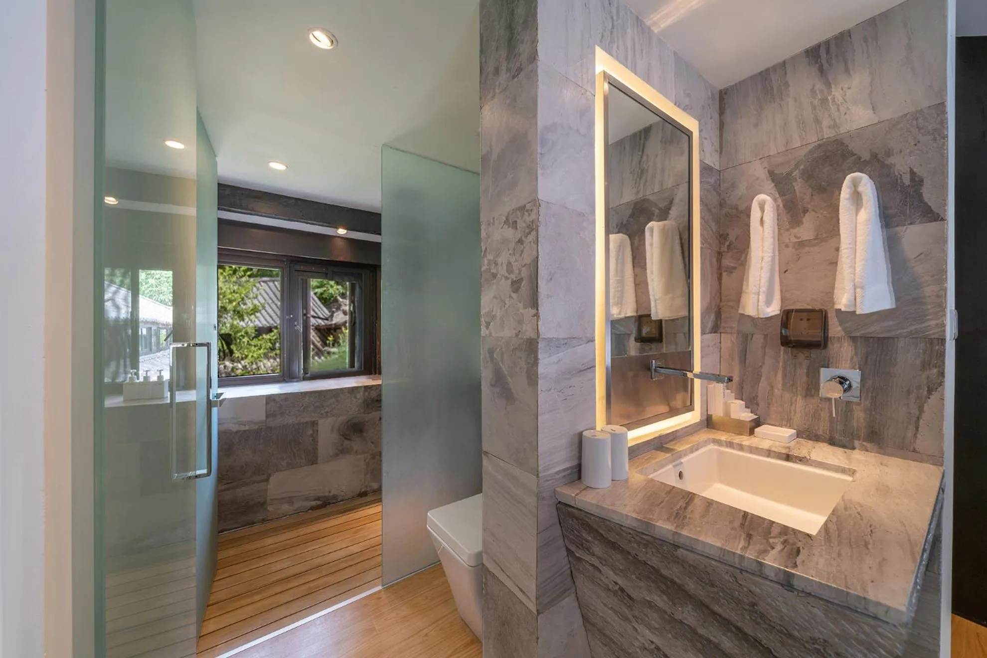 Bathroom in The Bivou Lijiang