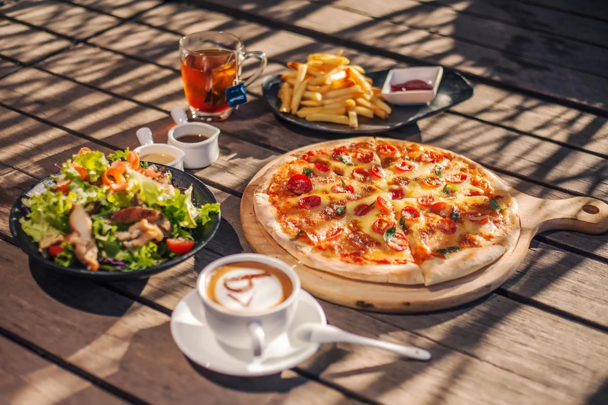 Restaurant/places to eat in The Bivou Lijiang