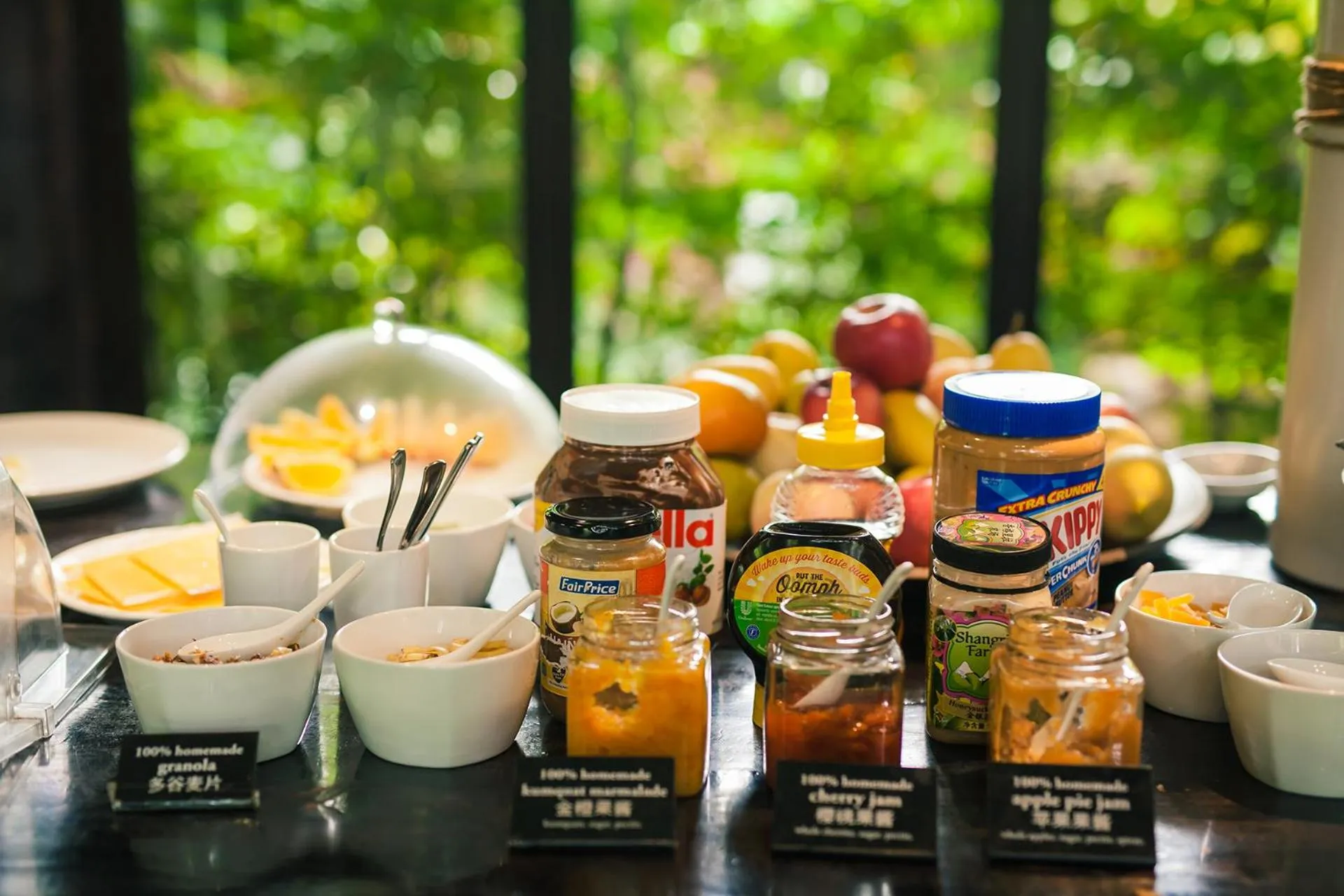 American breakfast in The Bivou Lijiang