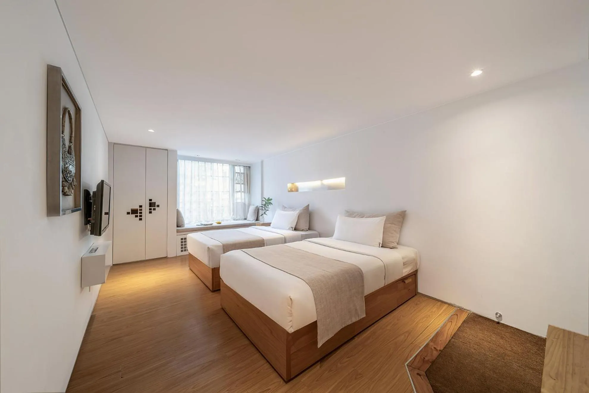 Photo of the whole room, Bed in The Bivou Lijiang