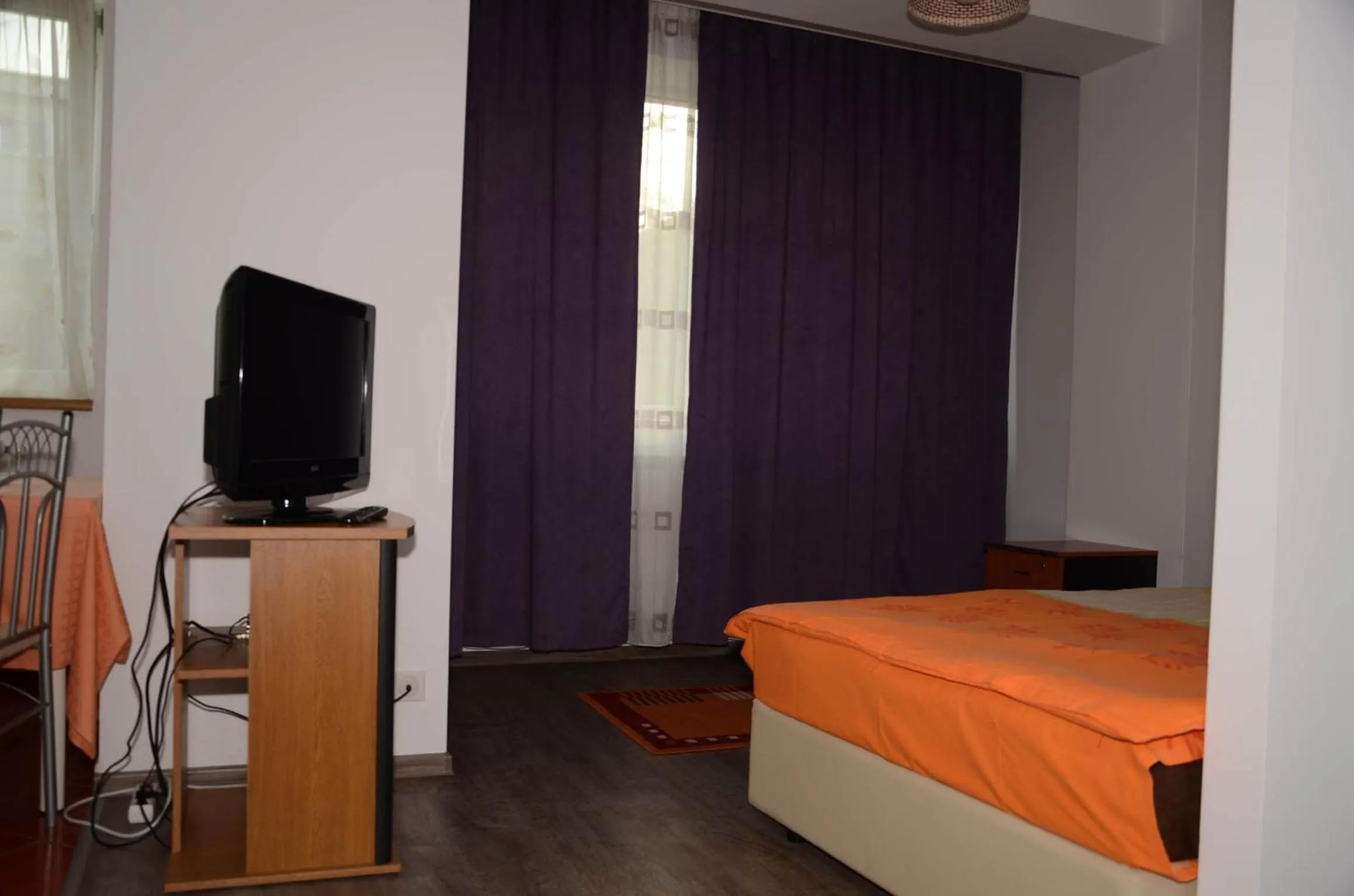 TV and multimedia, Bed in Apart La Cave