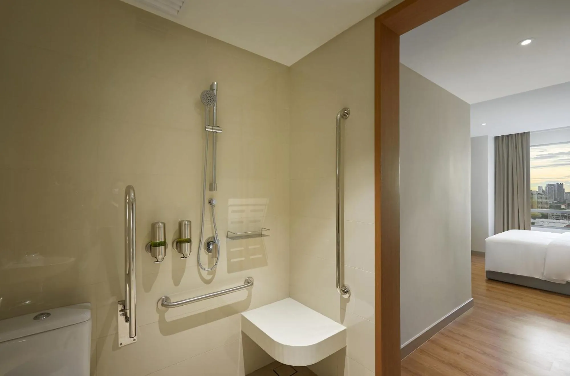 Bathroom, Bed in Hotel Komune Living & Wellness Kuala Lumpur