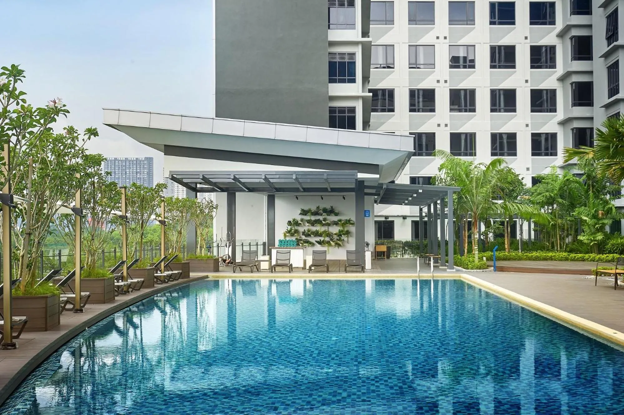 Swimming pool in Hotel Komune Living & Wellness Kuala Lumpur