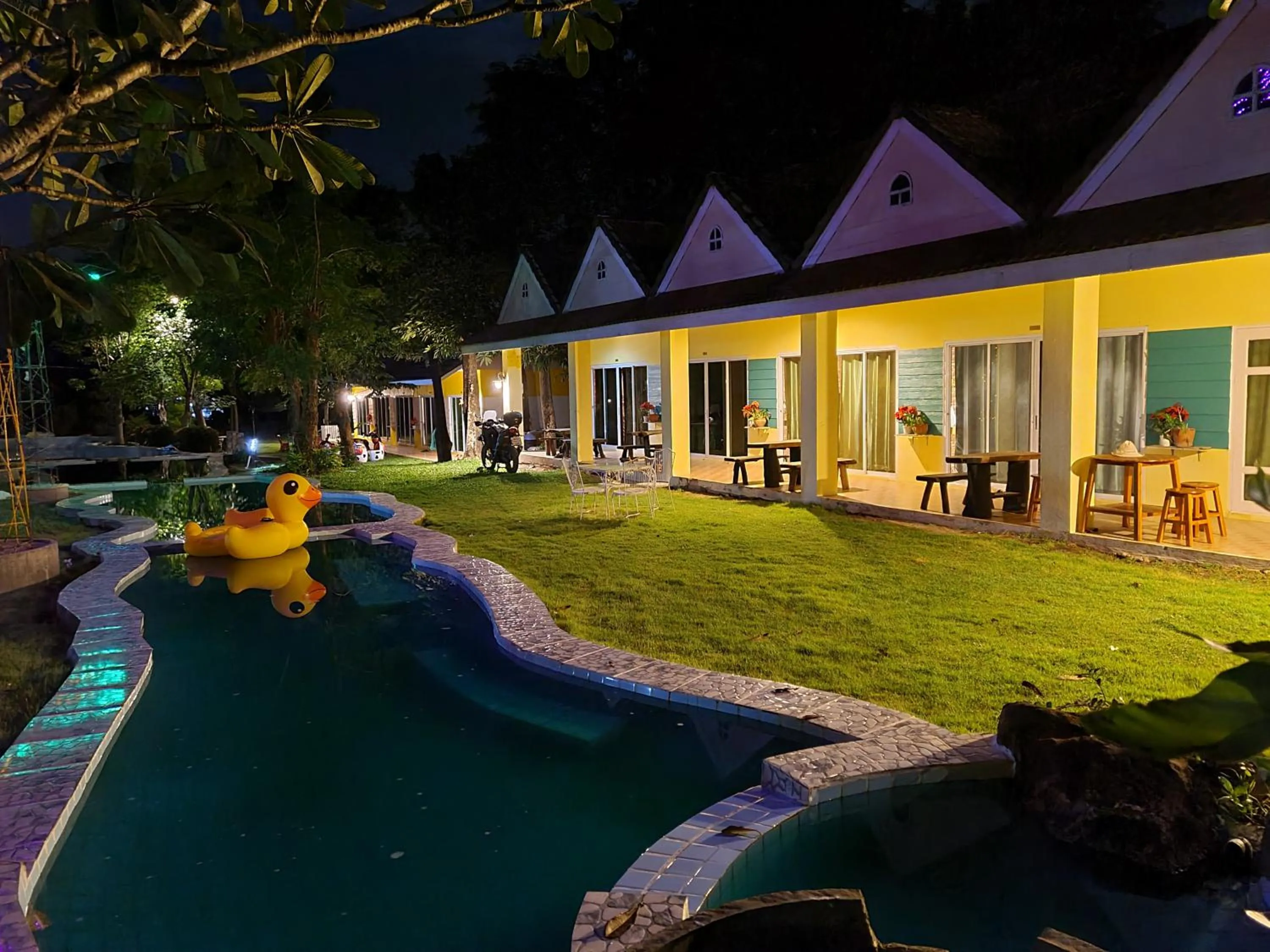 Night in Phutawan Resort