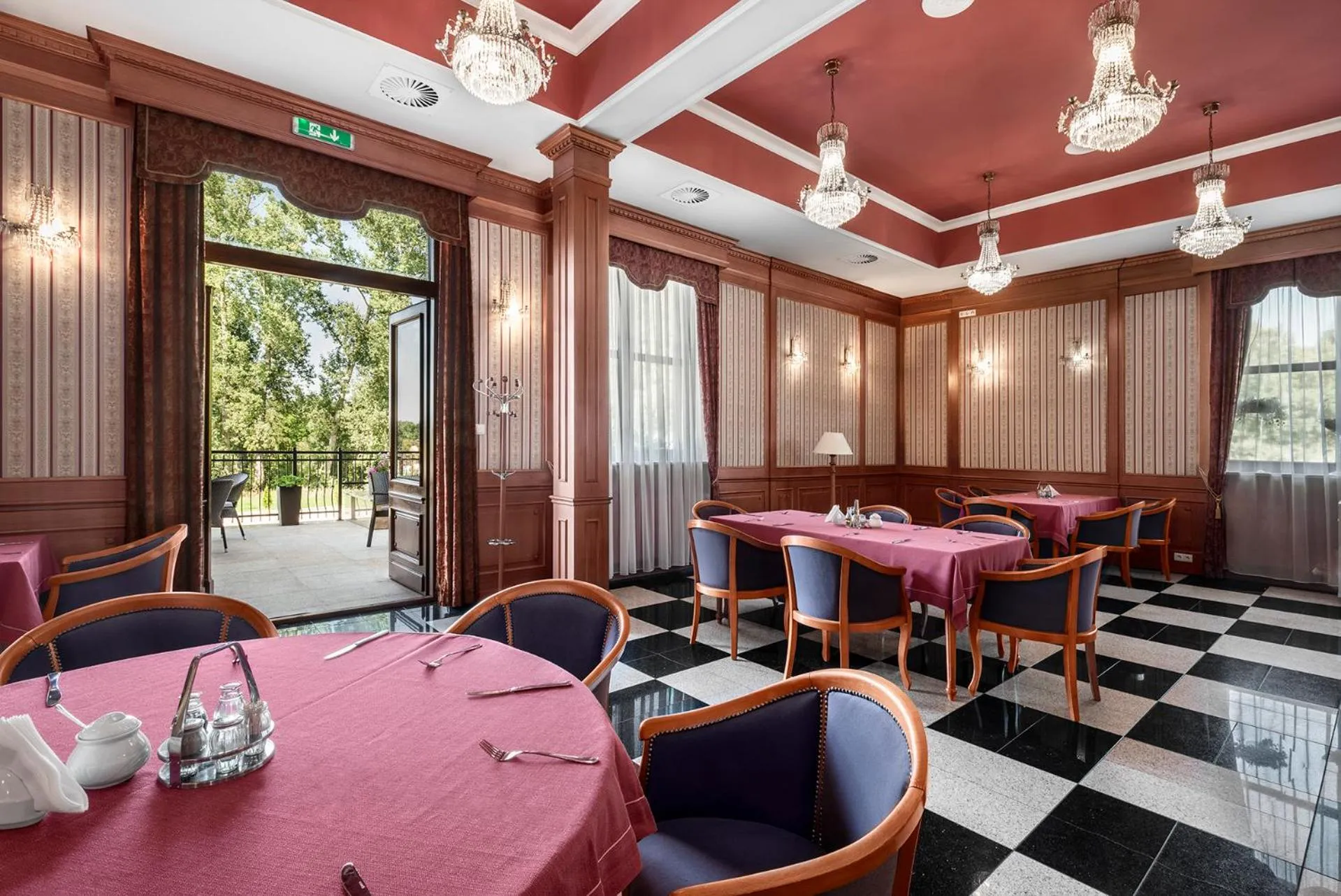 Restaurant/places to eat in Hotel Stodółka