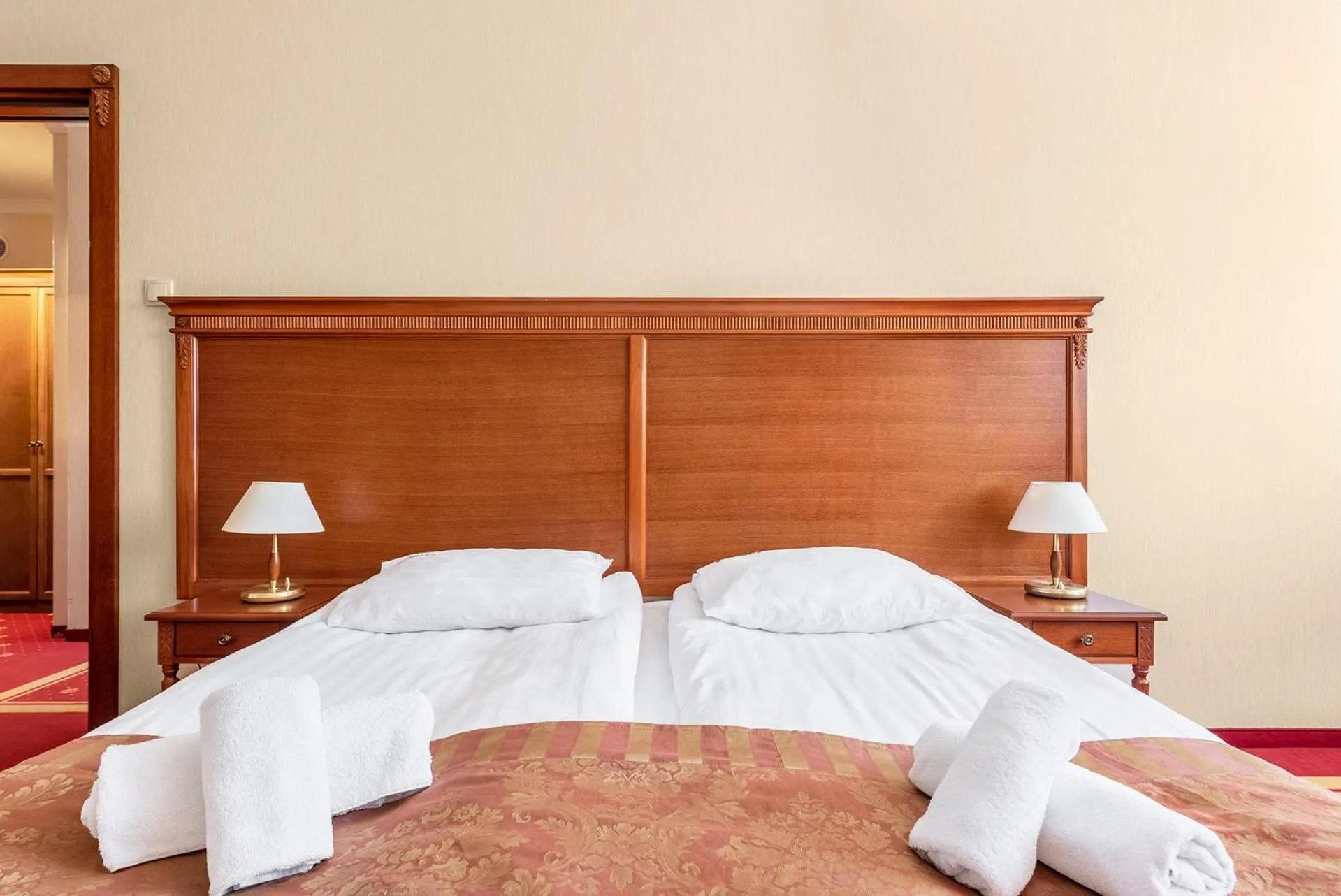 Shower, Bed in Hotel Stodółka