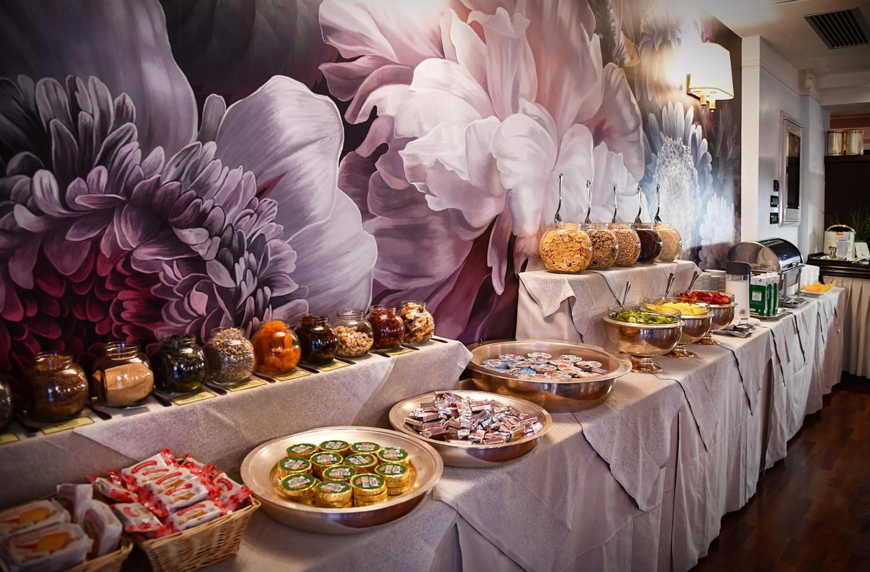 Breakfast in Admiral Hotel Villa Erme