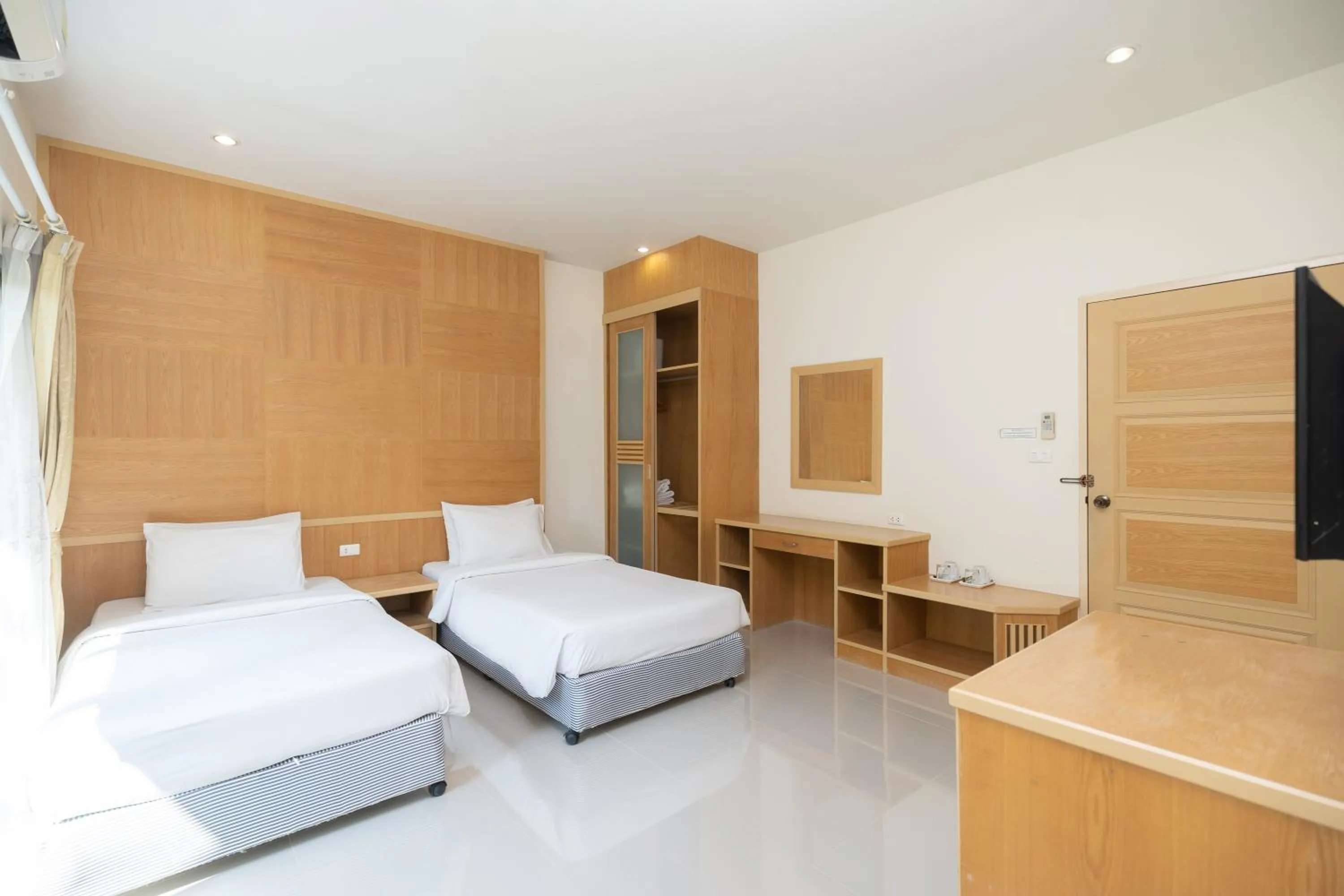 Bedroom, Bed in Thara Cholapruek Resort