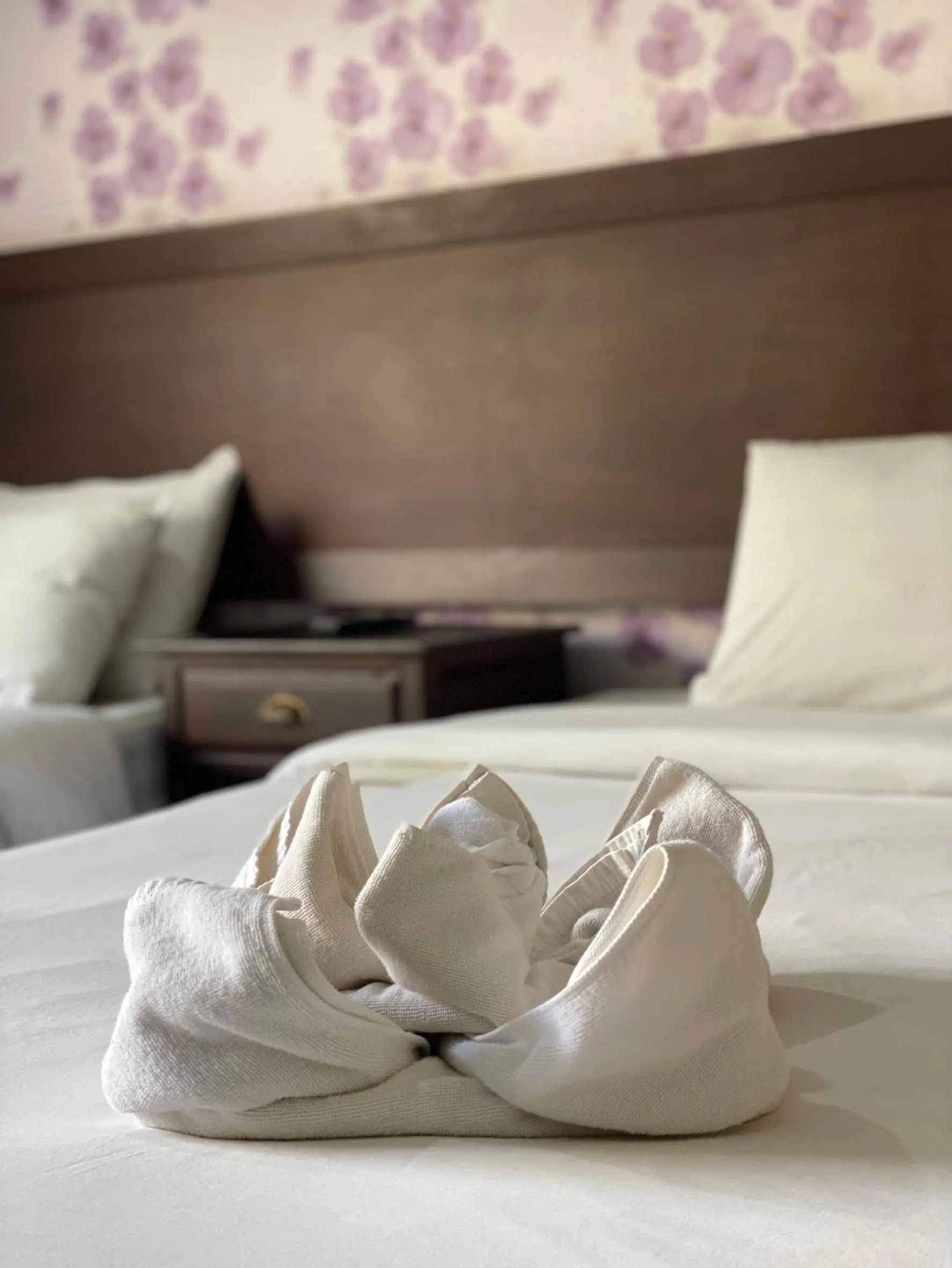 Bed in Thara Cholapruek Resort