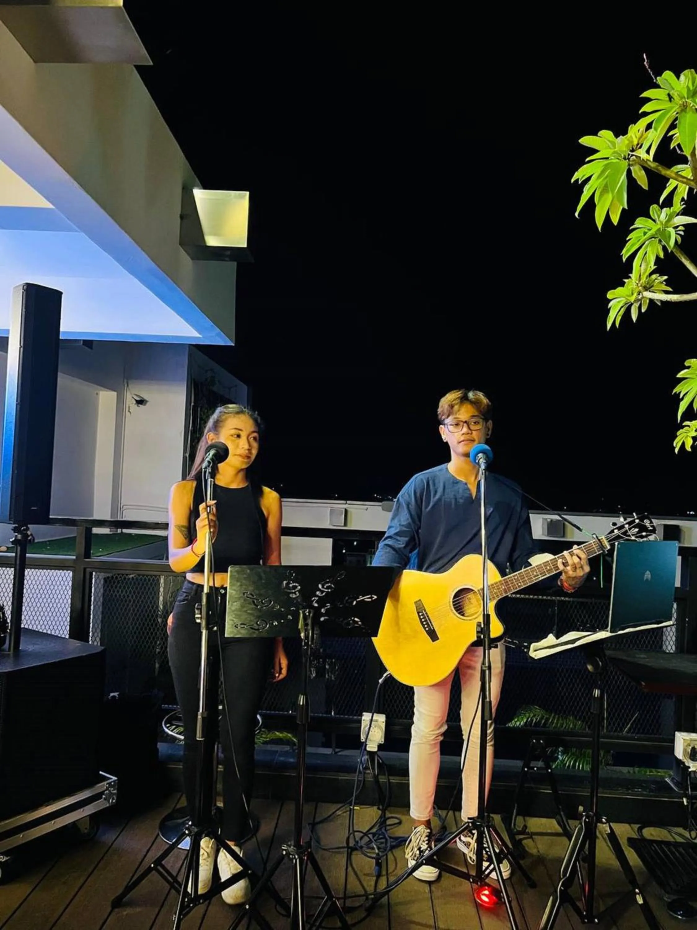 Lounge or bar in V V Hotel Battambang