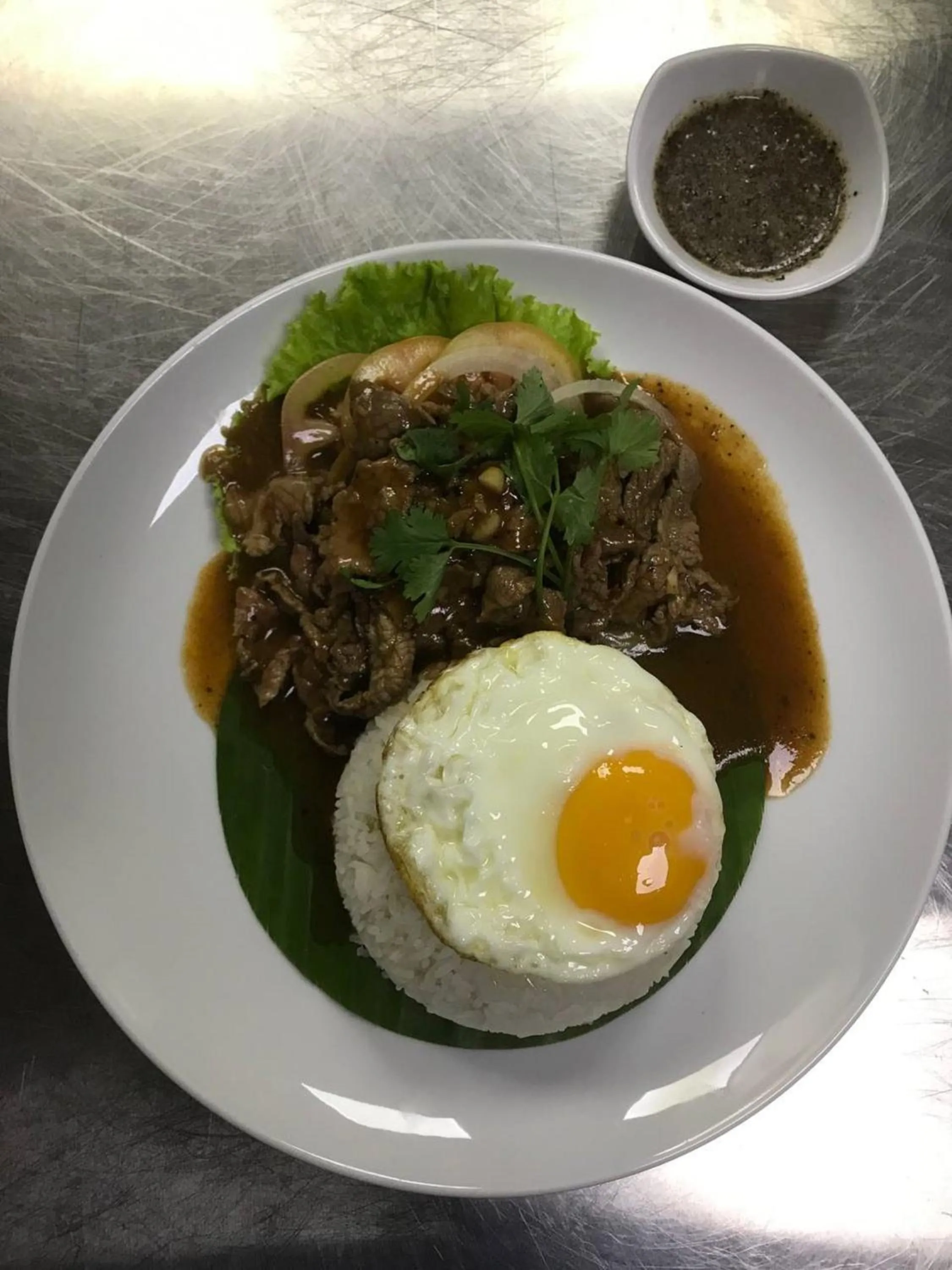 Restaurant/places to eat in V V Hotel Battambang