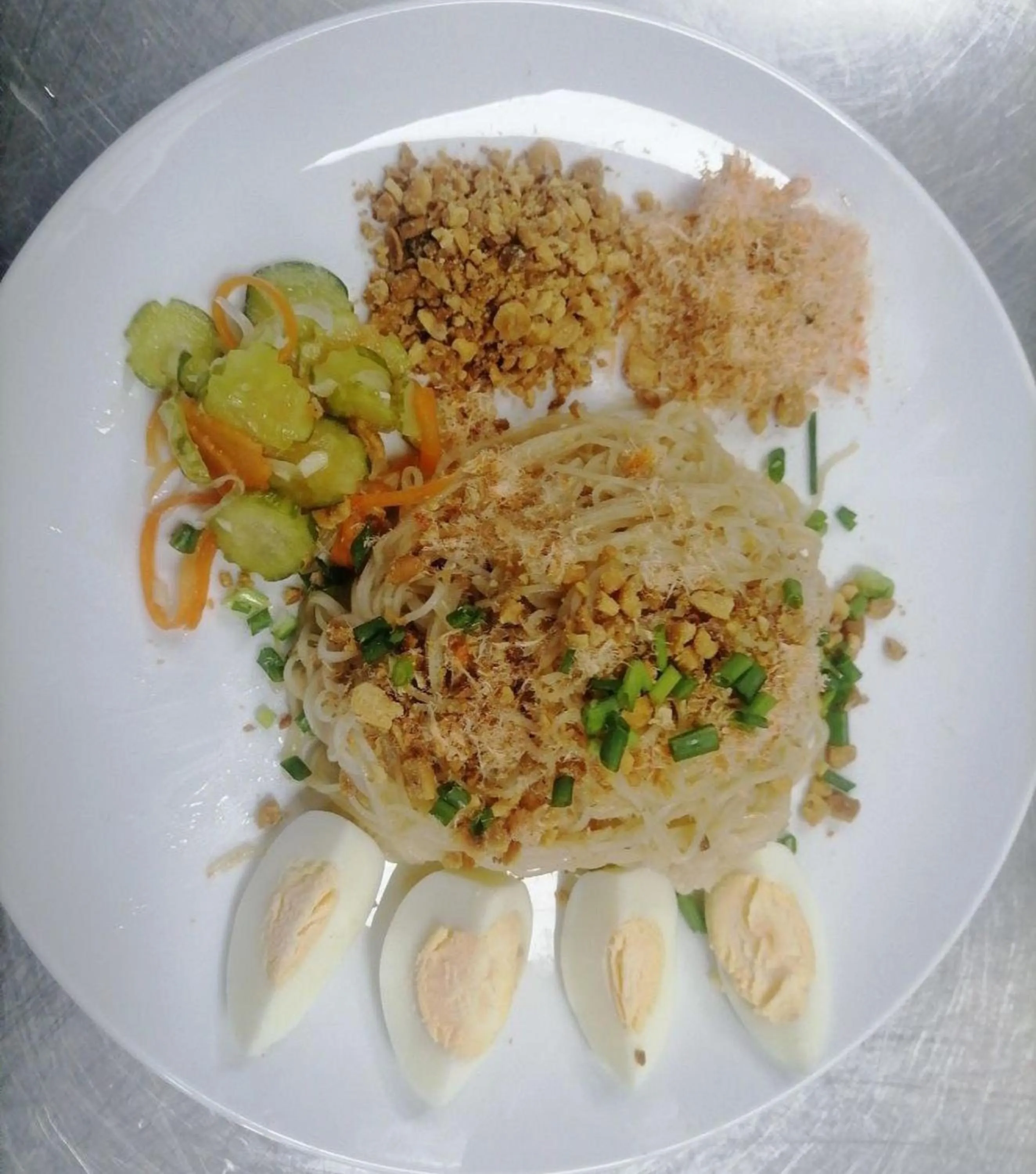 Restaurant/places to eat in V V Hotel Battambang