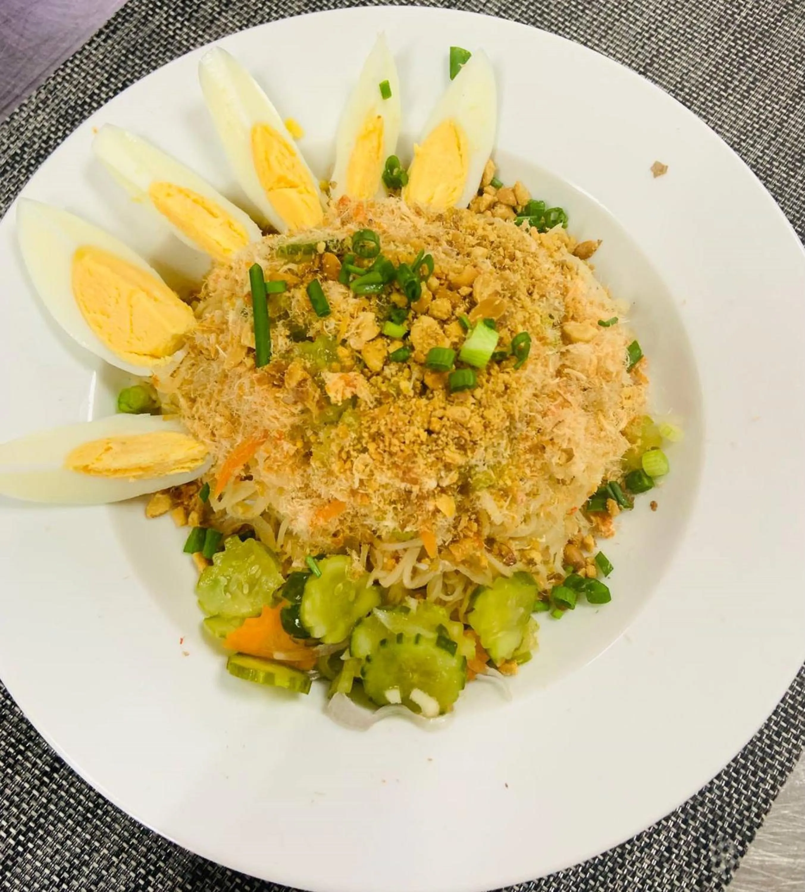 Restaurant/places to eat in V V Hotel Battambang