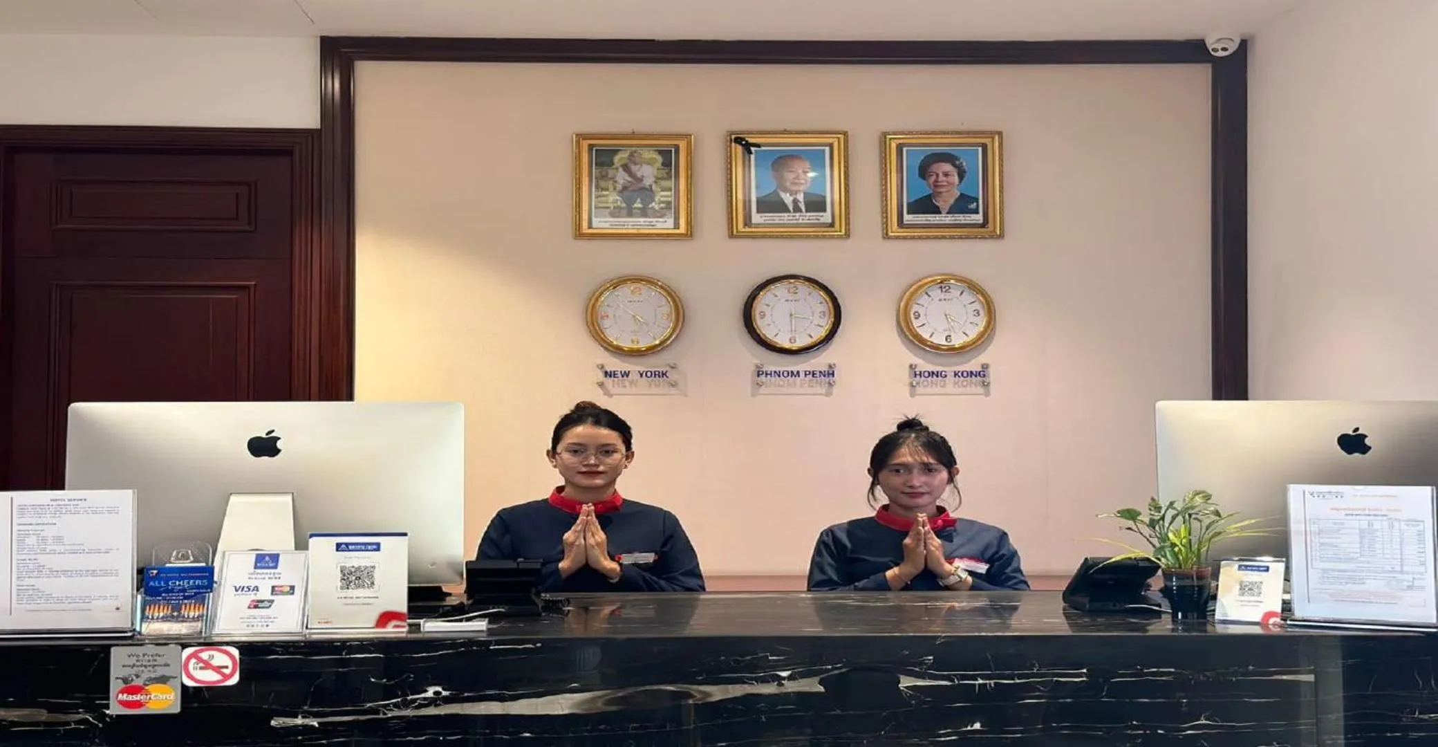 Lobby or reception in V V Hotel Battambang