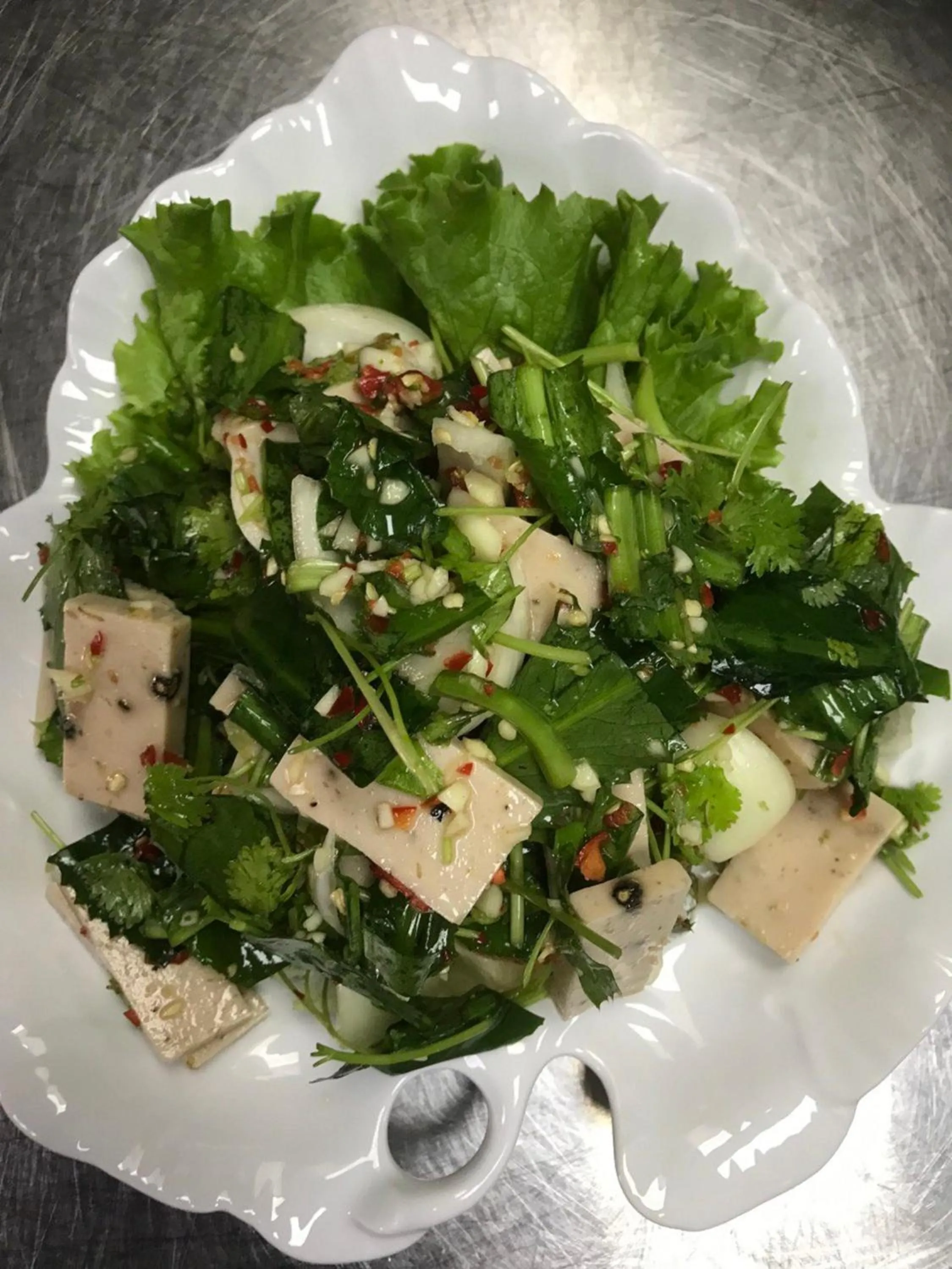 Restaurant/places to eat in V V Hotel Battambang