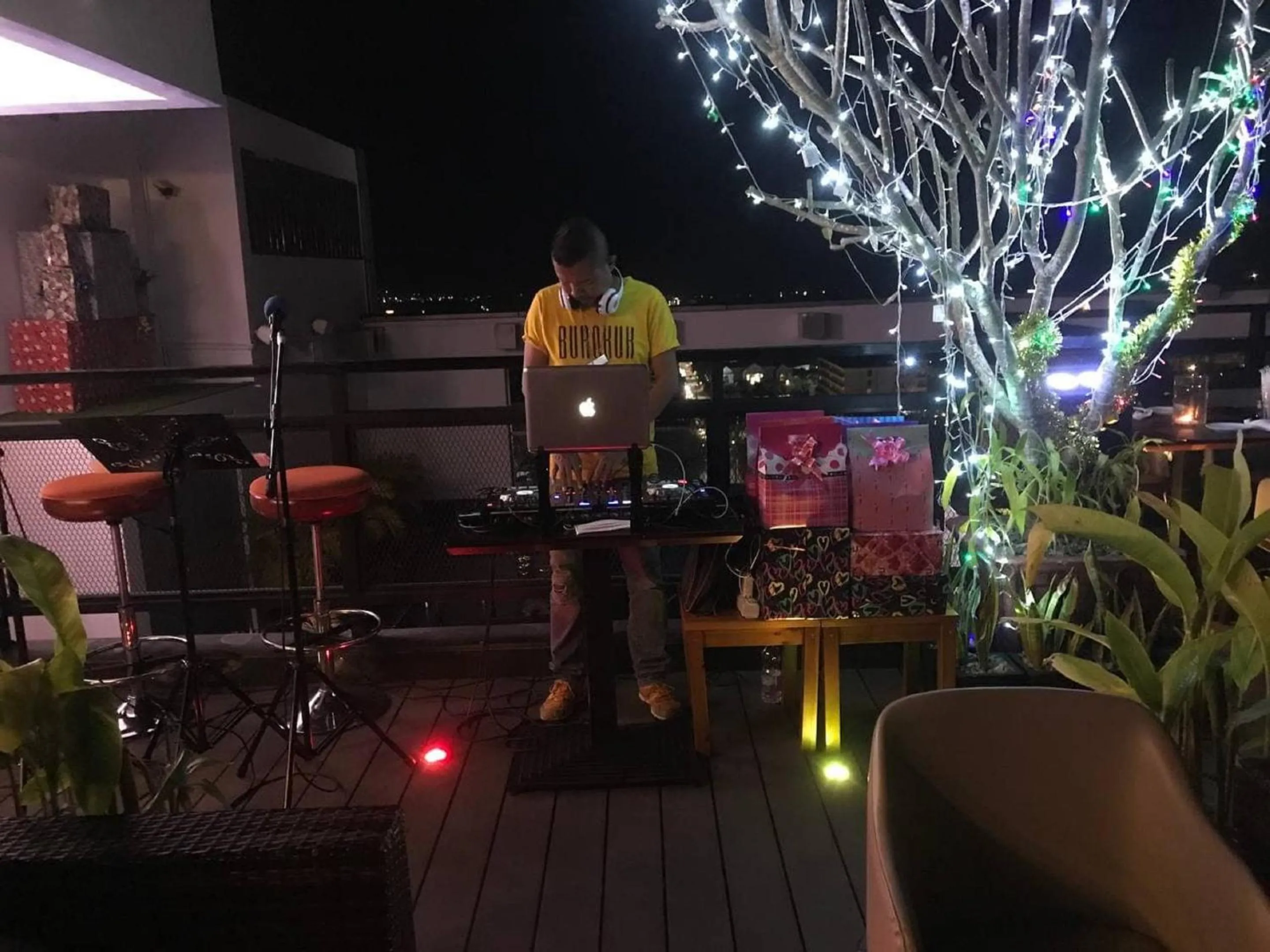 Lounge or bar in V V Hotel Battambang