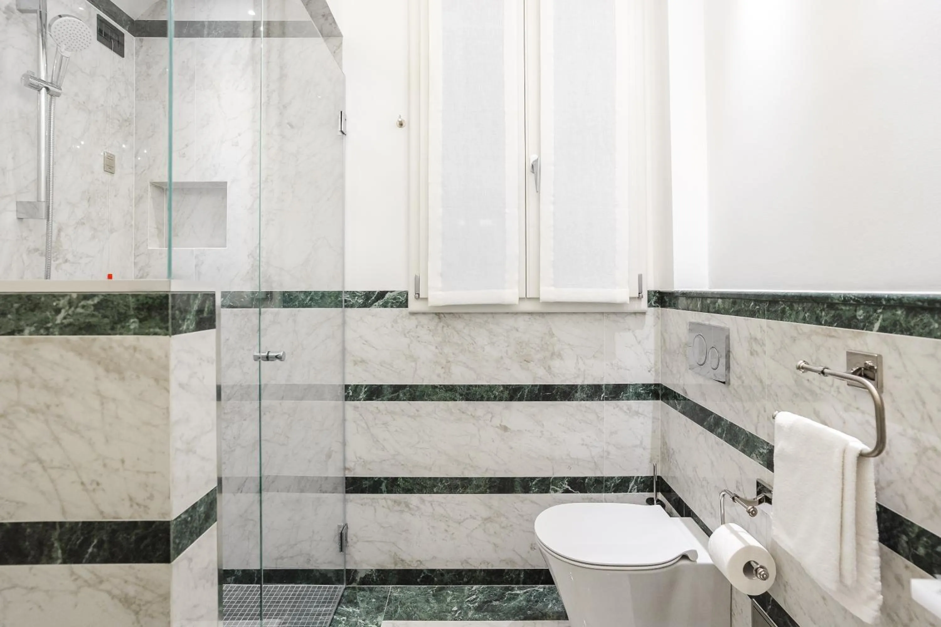 Bathroom in Art Hotel Commercianti