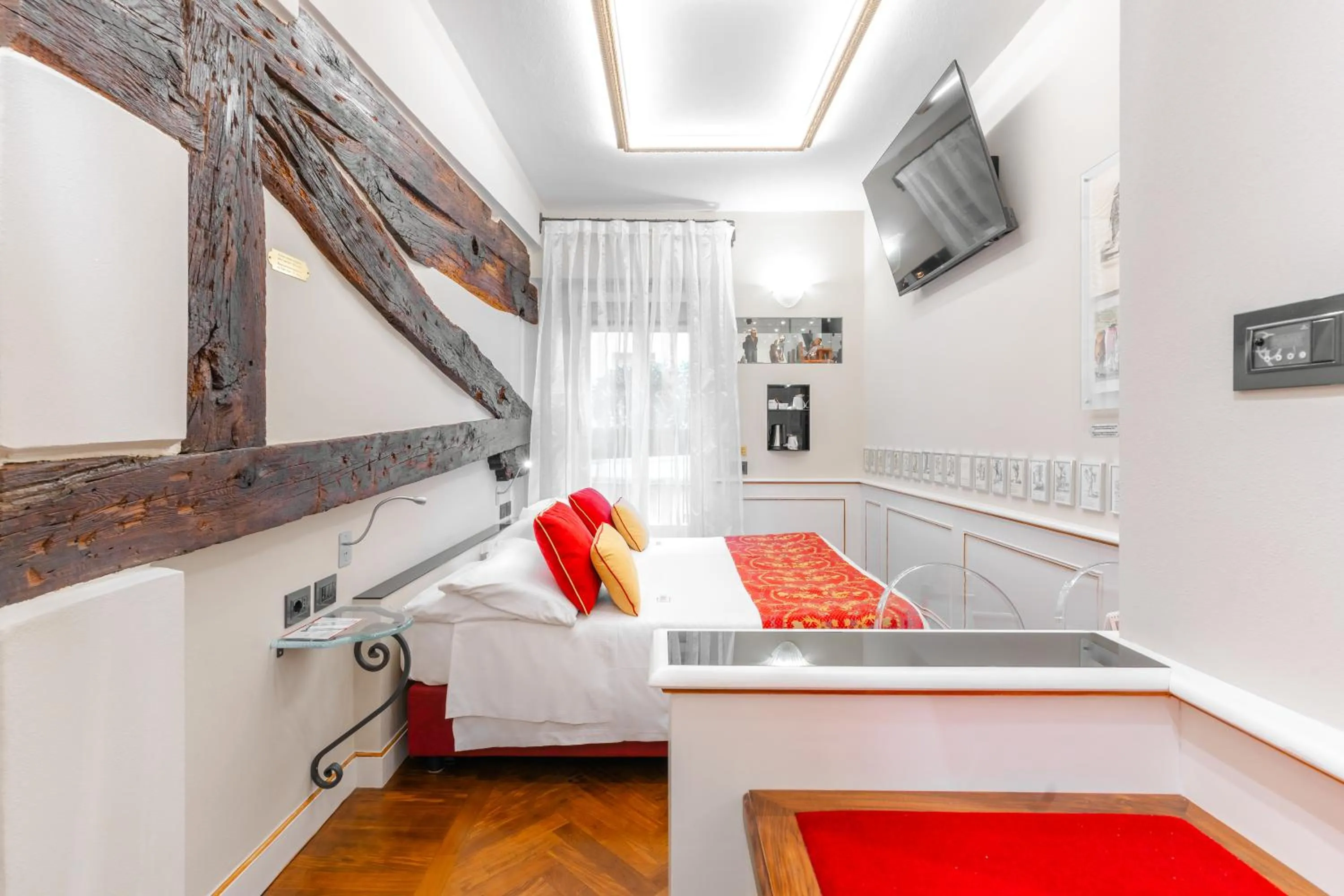 Photo of the whole room, Bed in Art Hotel Commercianti