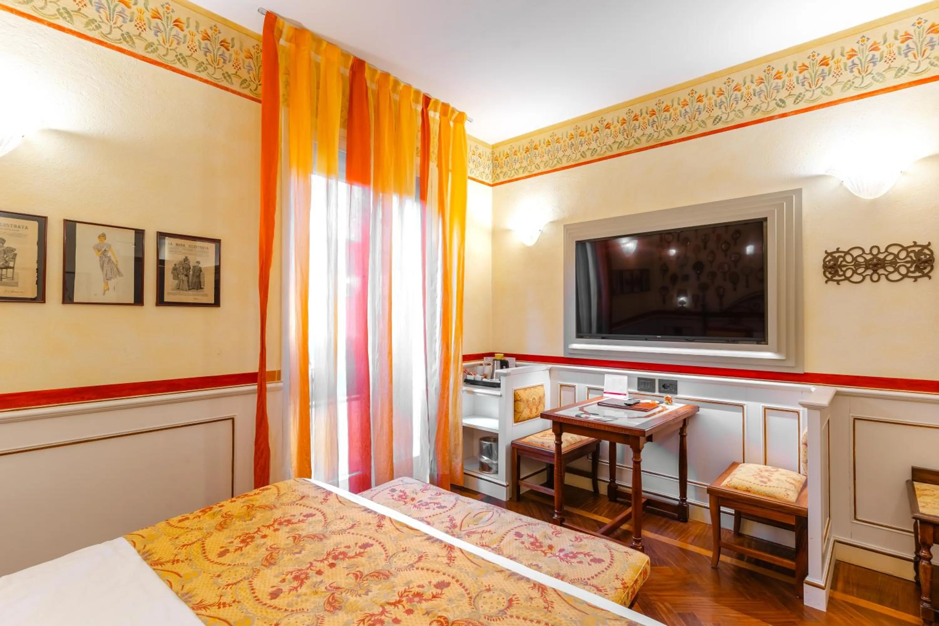 Photo of the whole room, Bed in Art Hotel Commercianti