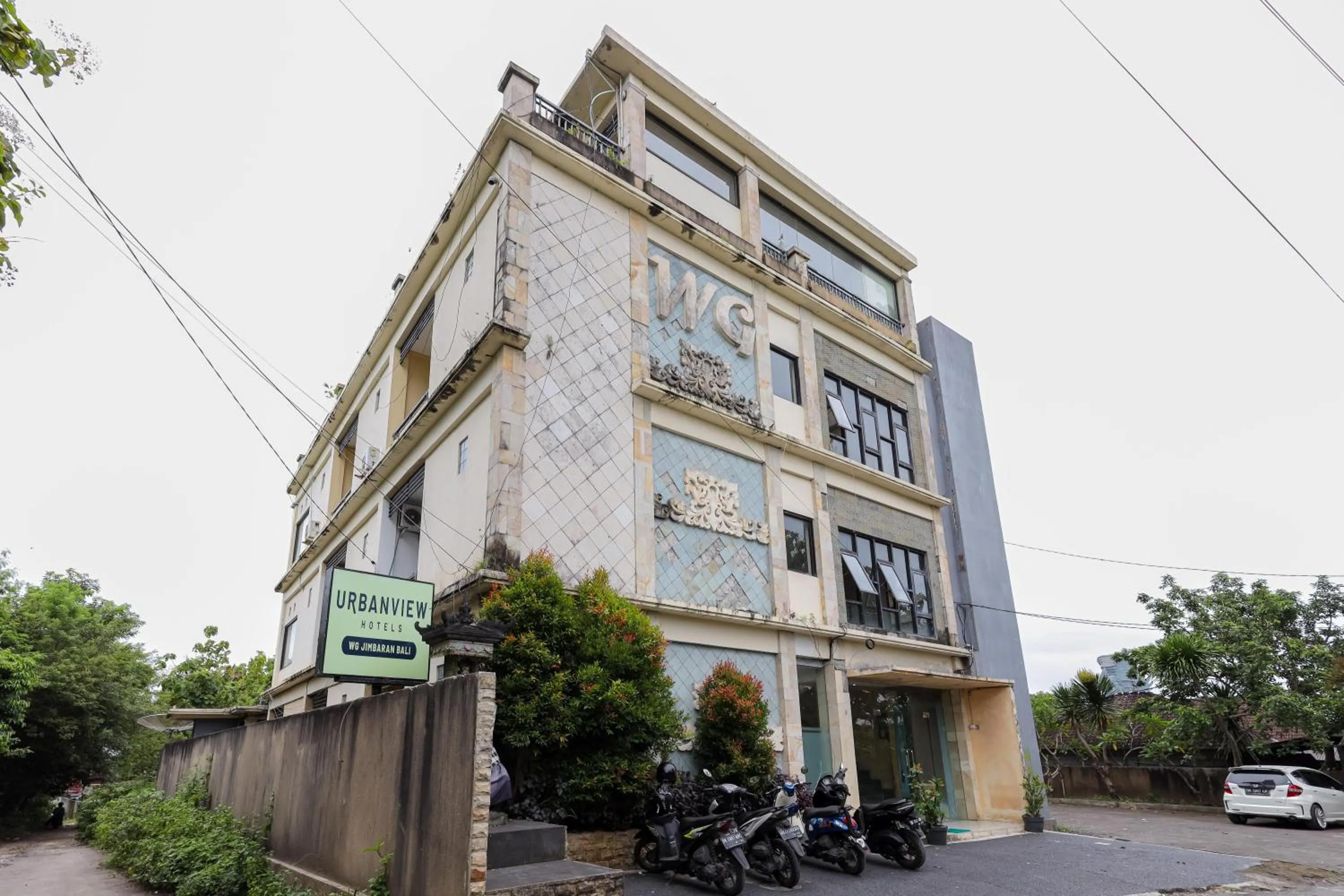 Urbanview Hotel WG Jimbaran Bali