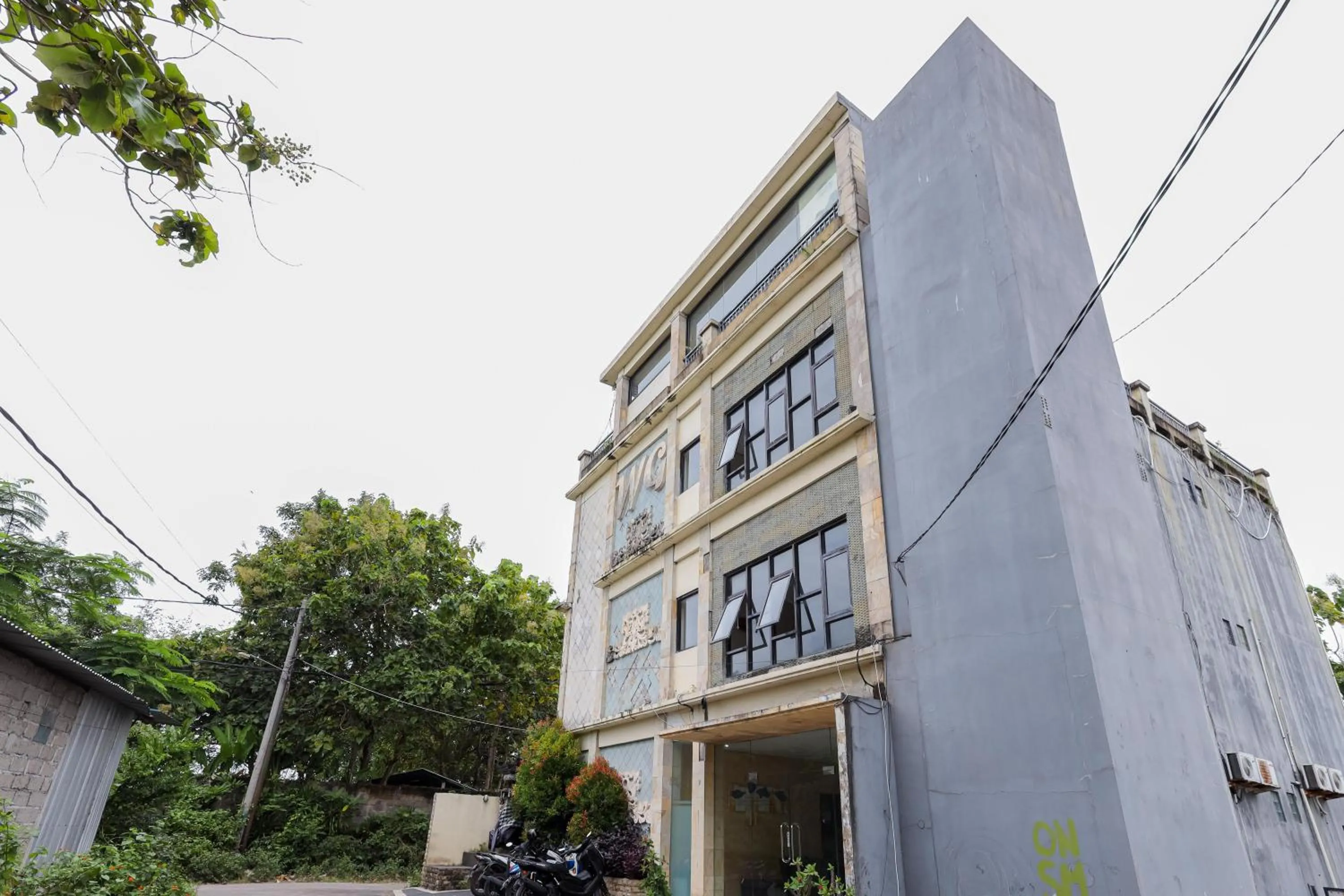 Property building in Urbanview Hotel WG Jimbaran Bali