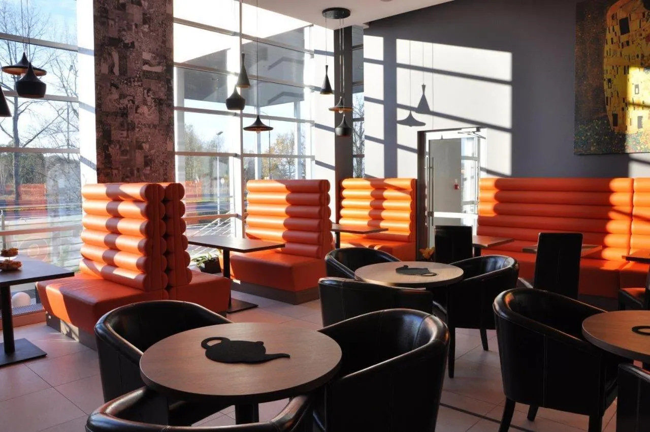 Restaurant/places to eat in Hotel Europa