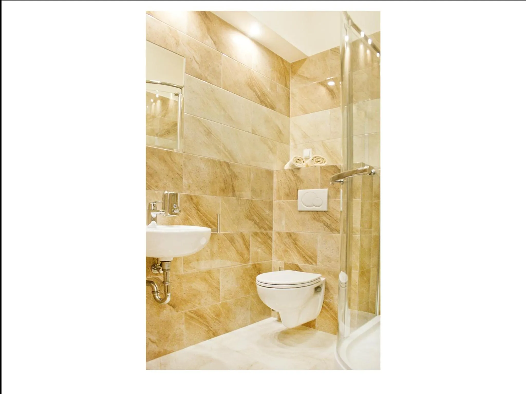 Toilet in Five Stars Bed&Breakfast